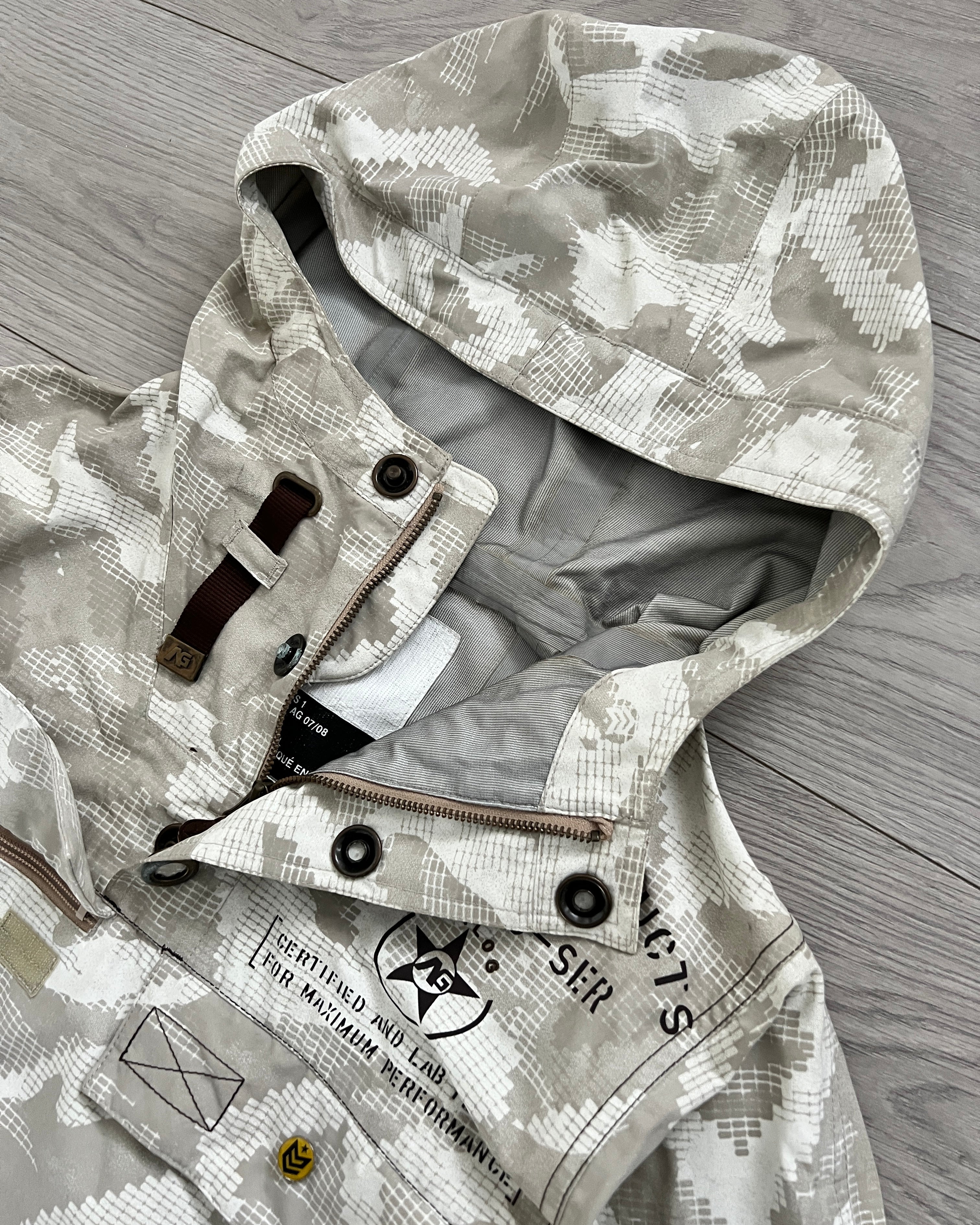 Burton Analog FW2007 Waterproof Snow Camo 'Gasket' Jacket - Size S