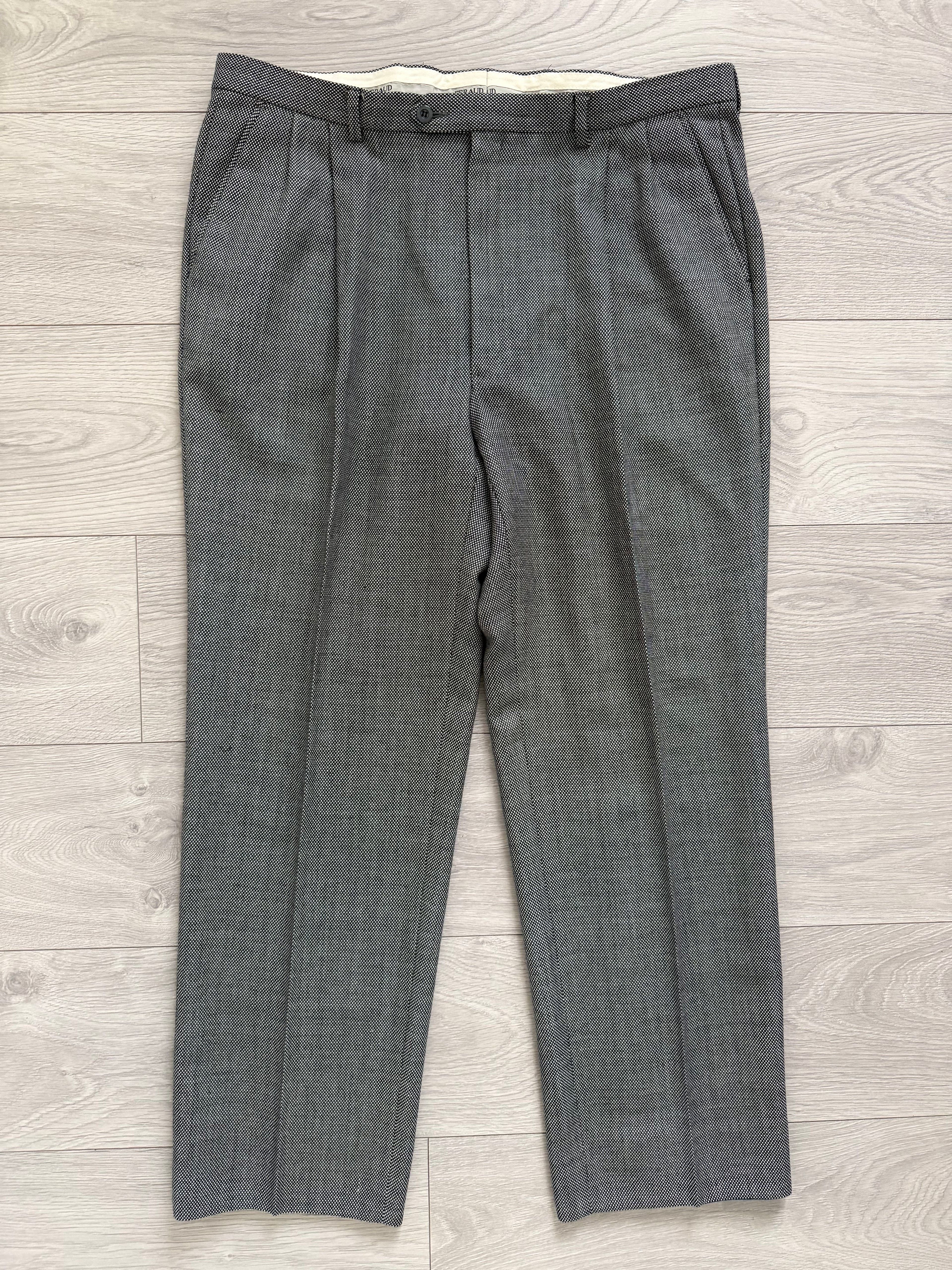 Louis Feraud Armani 1990s Peaked Lapel Pleated Double Breasted Wool Suit - Size XL Jacket / 36" Waist
