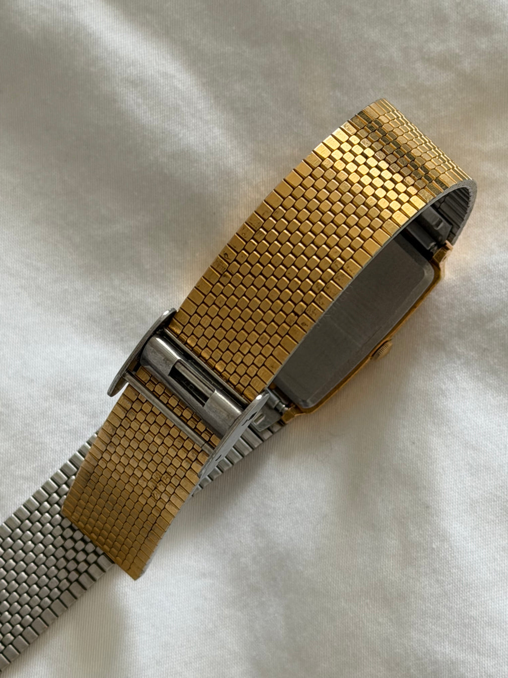 Oreint 1990s 20MM Linen Dial Gold Plated Stainless Steel Watch