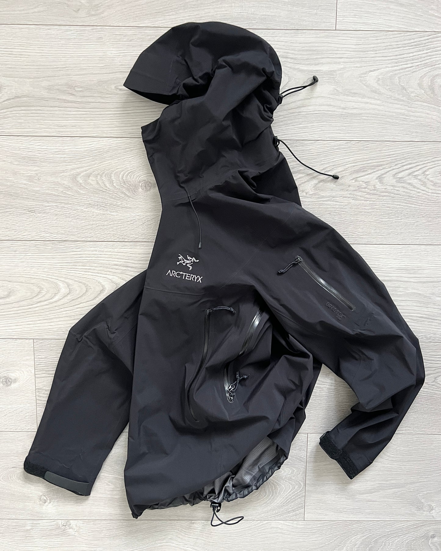 Arcteryx Beta SV Gore-Tex Pro Jacket - Size M