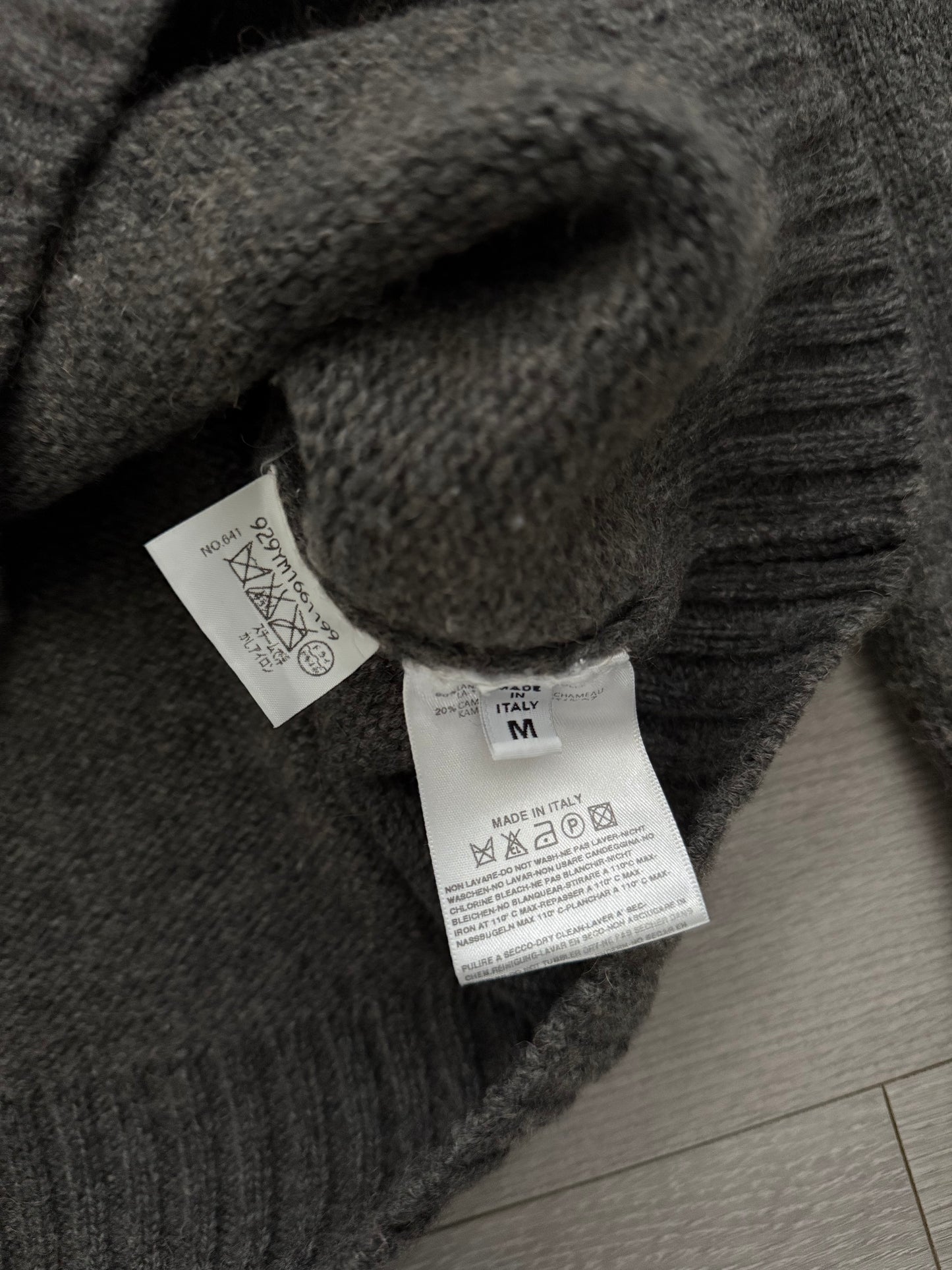 Maison Martin Margiela FW2004 Wool Camel Ribbed Turtleneck Knit Sweater - Size M