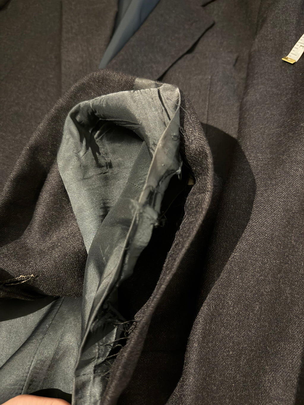 Giorgio Armani Mainline 1980s 2B Double Pleat Wool Charcoal Grey Suit - Size S Jacket / 30" Waist
