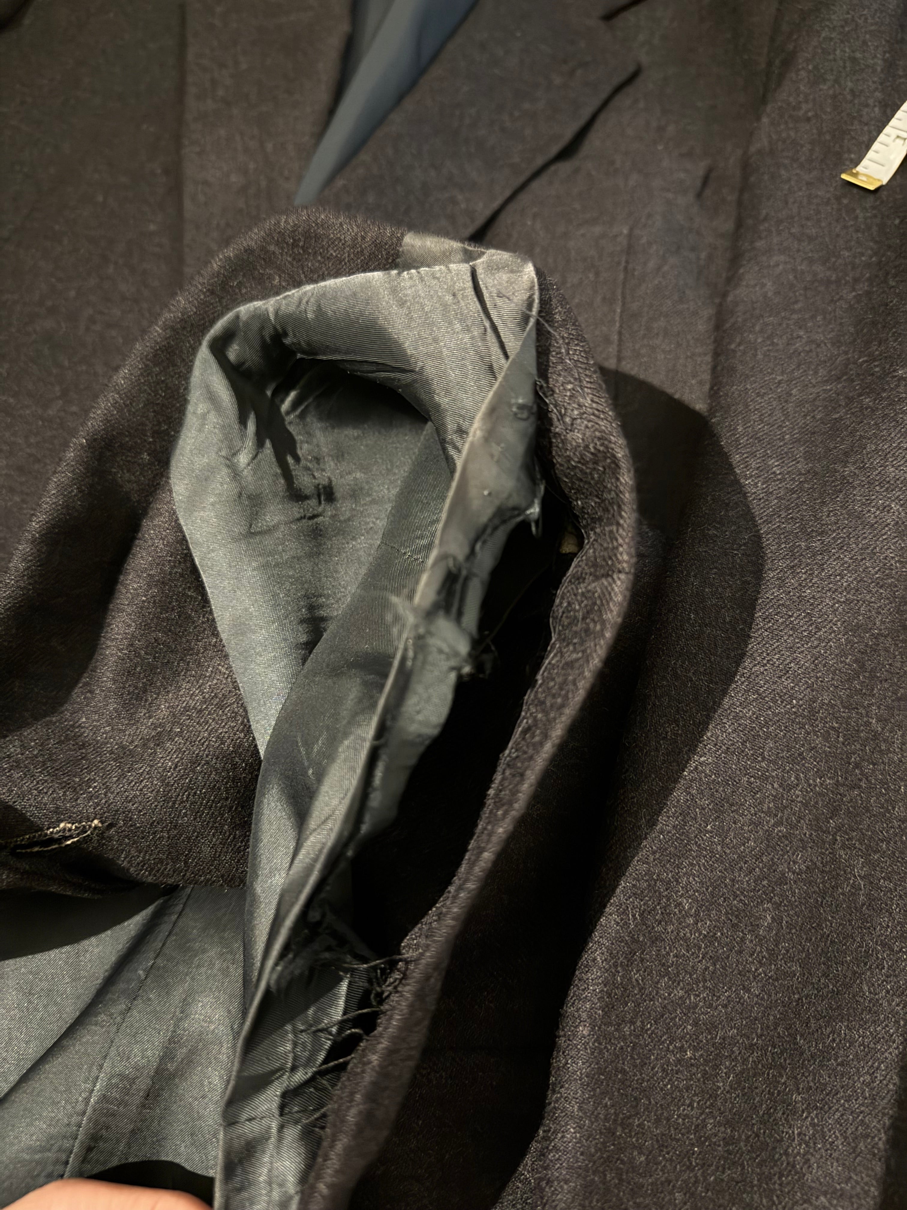 Giorgio Armani Mainline 1980s 2B Double Pleat Wool Charcoal Grey Suit - Size S Jacket / 30" Waist