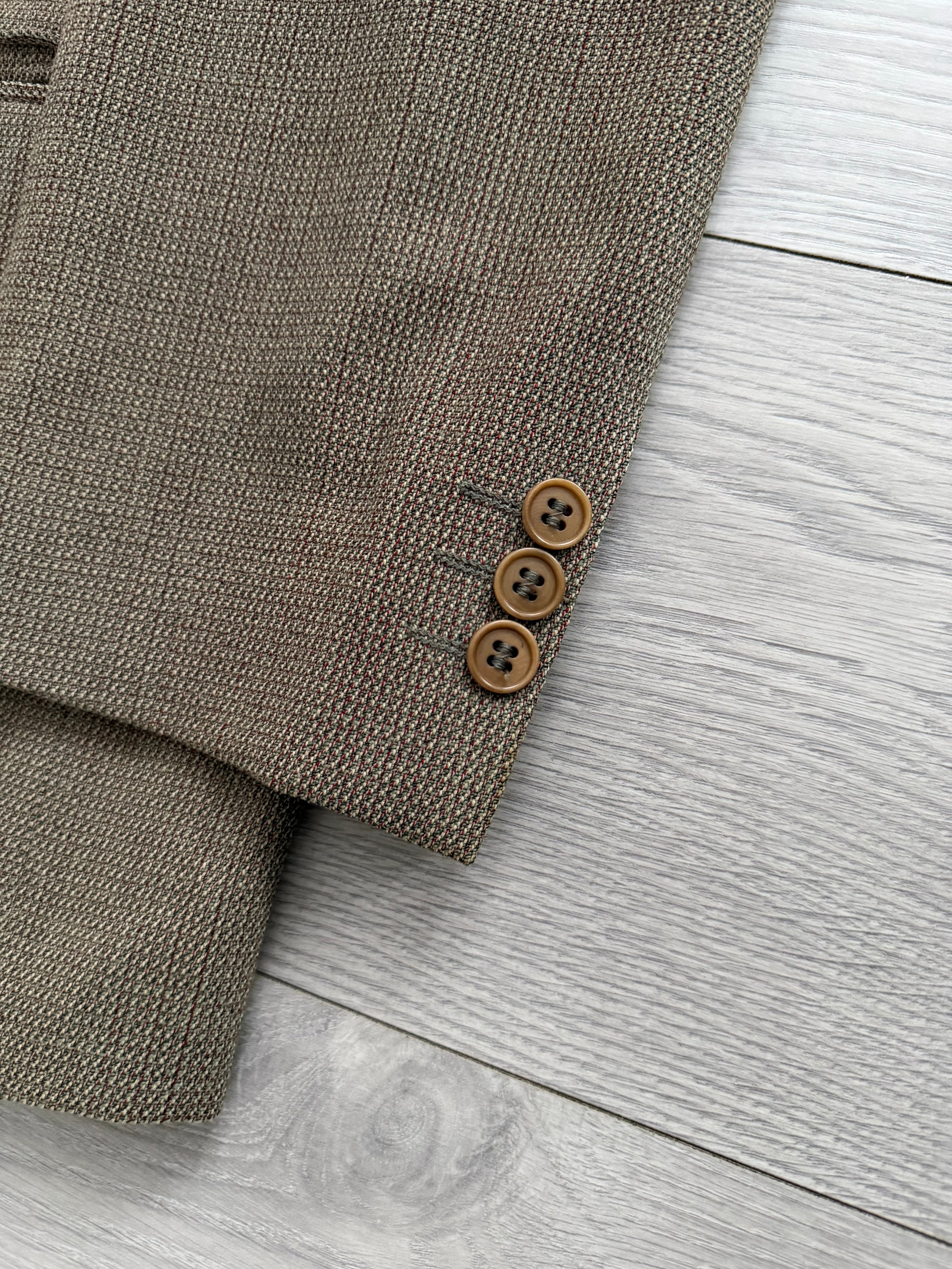 Emporio Armani 1990s Peaked Lapel Double Breasted Textured Weave Pleated Wool Suit - Size XL Jacket / 34" Waist