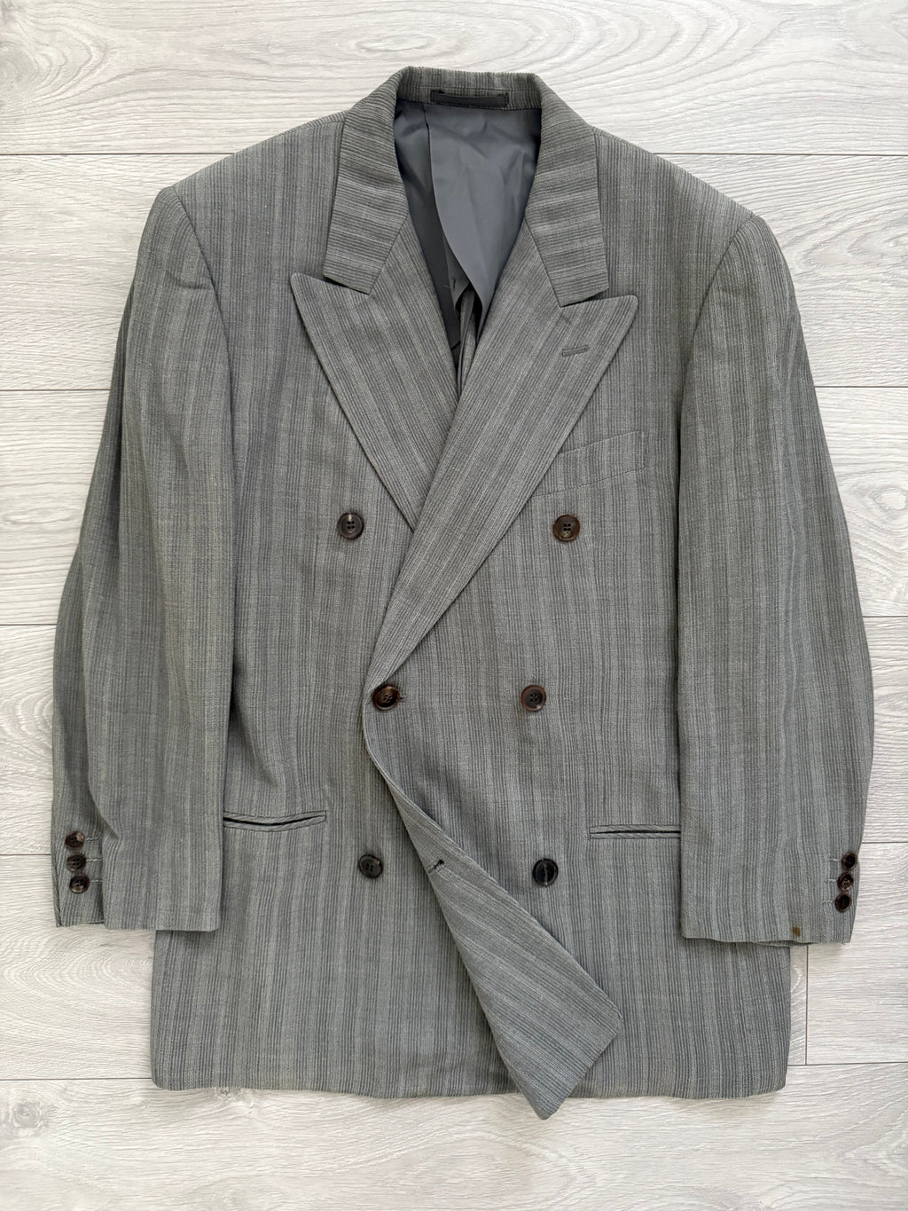 Basile 1980s Peaked Lapel Double Breasted Pleated Textured Wool Suit - Size M Jacket / 31" Waist