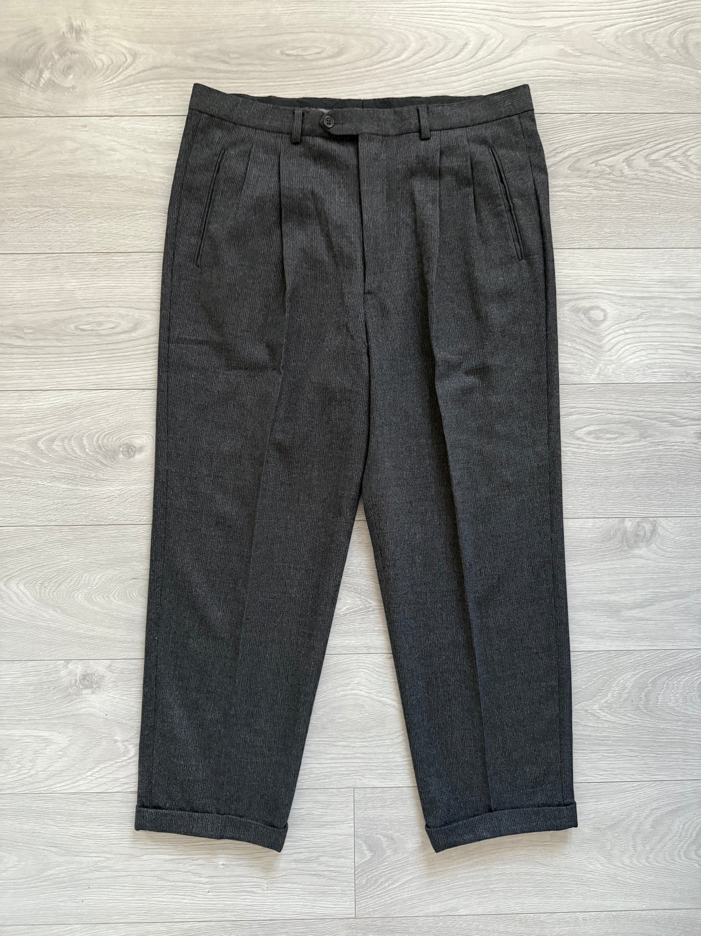 Armani 1990s Pleated Wool 3B Suit - Size XL Jacket / 38" Waist