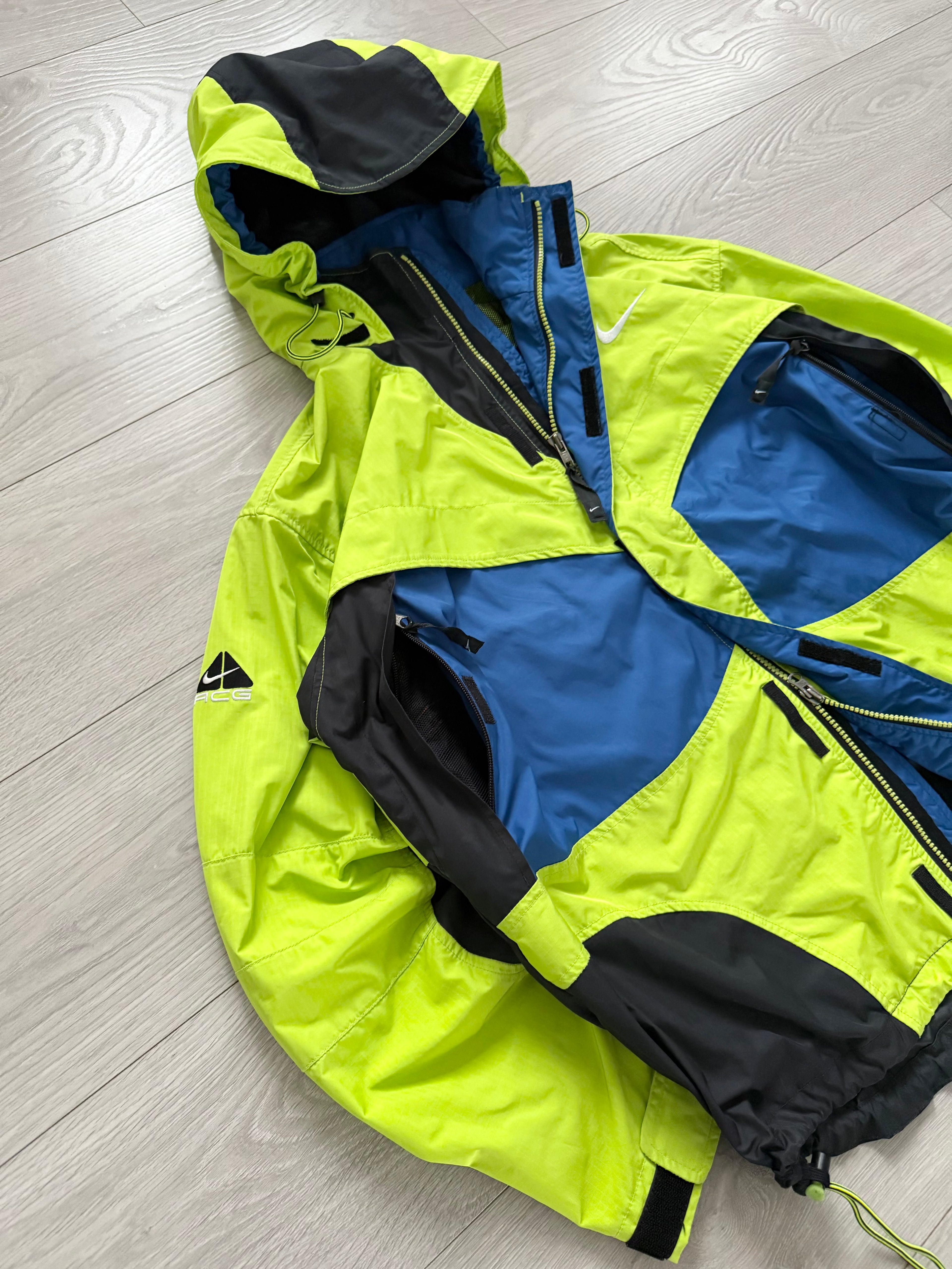 Nike ACG 00s Lungs Era Colourblock Clima-Fit Technical Waterproof Jacket - Size M