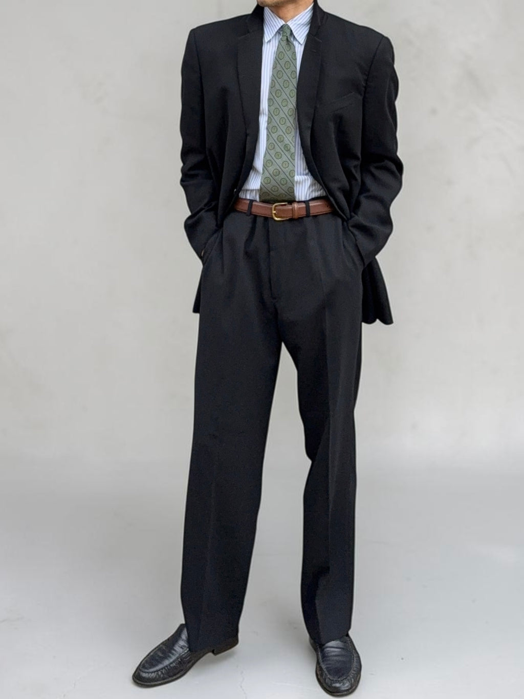 Armani 1990s 3B Draped Wool Black Suit - Size XL Jacket / 36" Waist