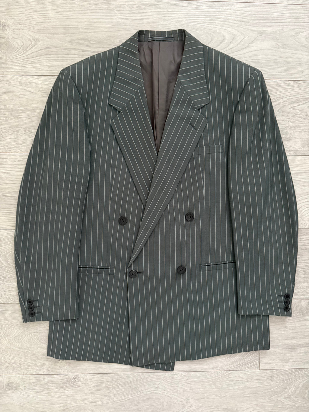 Versace 1980s Notch Lapel Double Breasted Pleated Wool Striped Grey Suit - Size L Jacket / 34" Waist