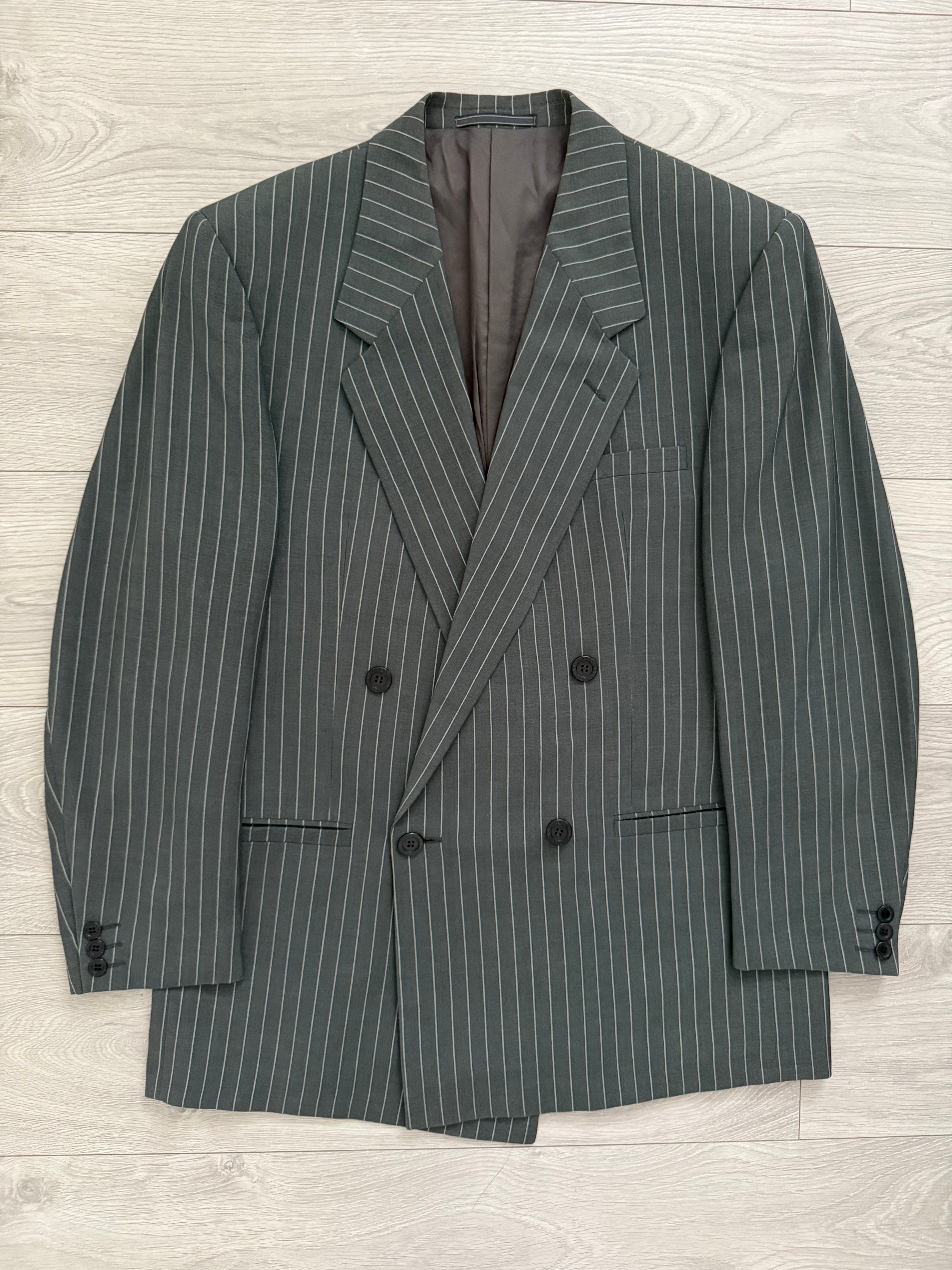 Versace 1980s Notch Lapel Double Breasted Pleated Wool Striped Grey Suit - Size L Jacket / 34" Waist