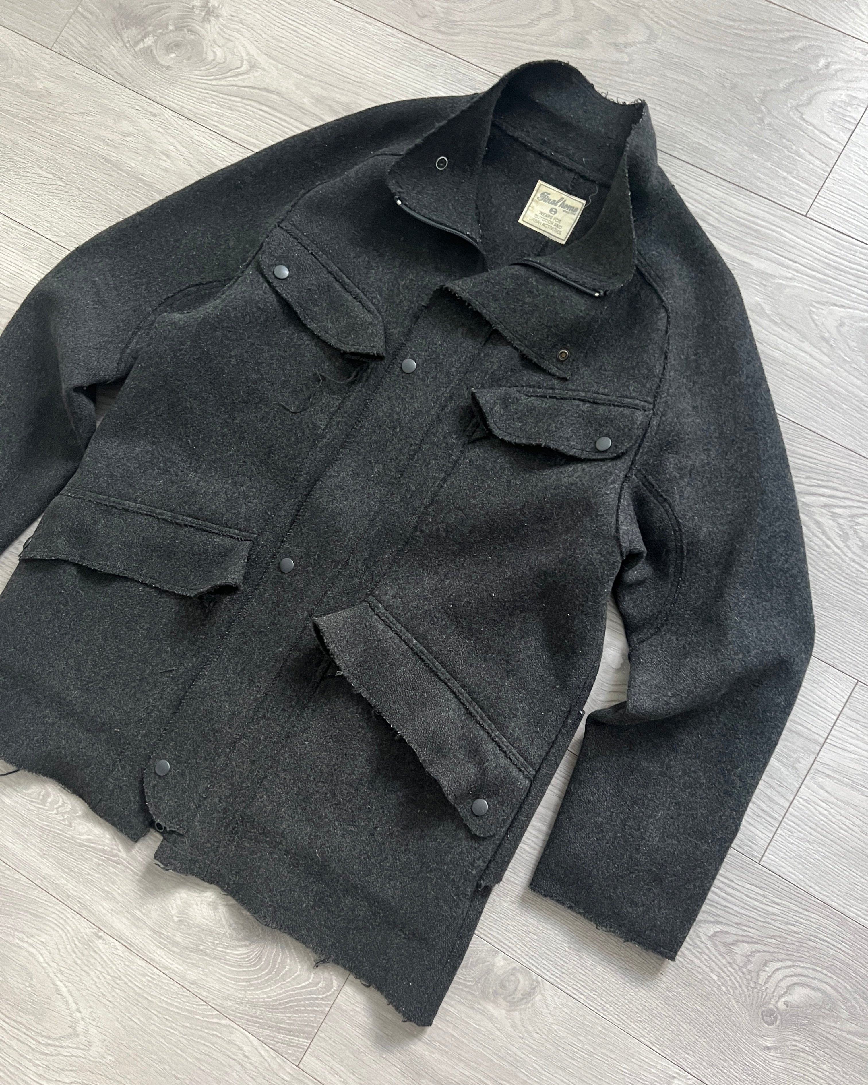 Final Home 1990s Raw Edge Curve Panelled Wool Coat - Size M