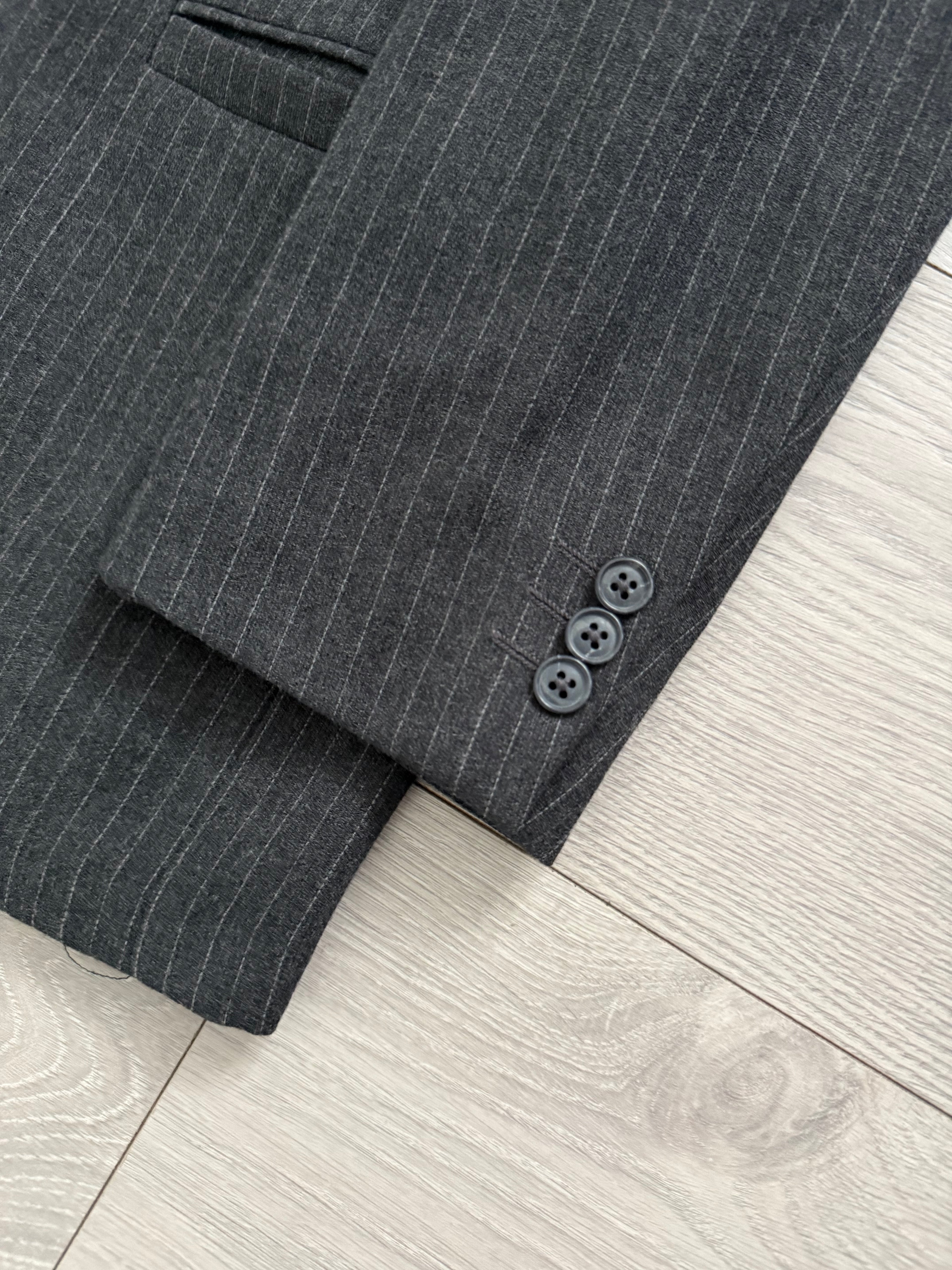 Versace 1980s Notch Lapel Double Breasted Pleated Wool Pinstriped Suit Grey - Size M Jacket / 32" Waist