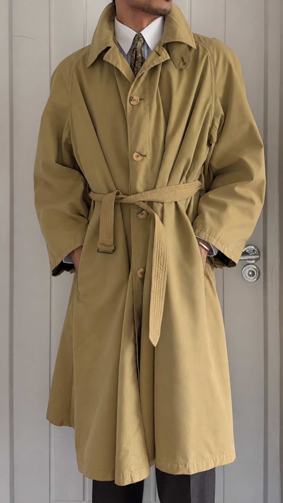 Giorgio Armani Black Label 1990s Belted Coat - Size M