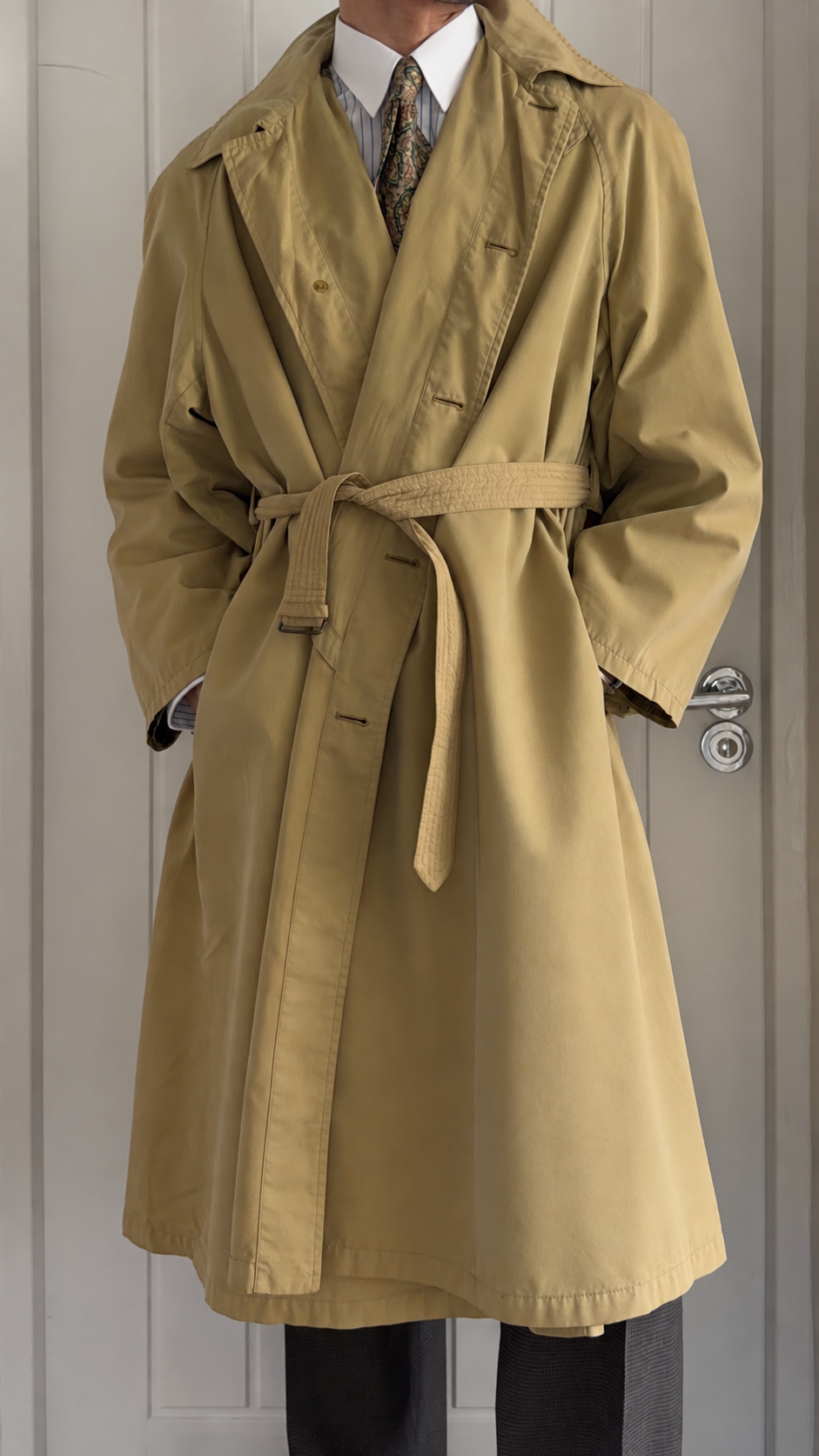 Giorgio Armani Black Label 1990s Belted Coat - Size M