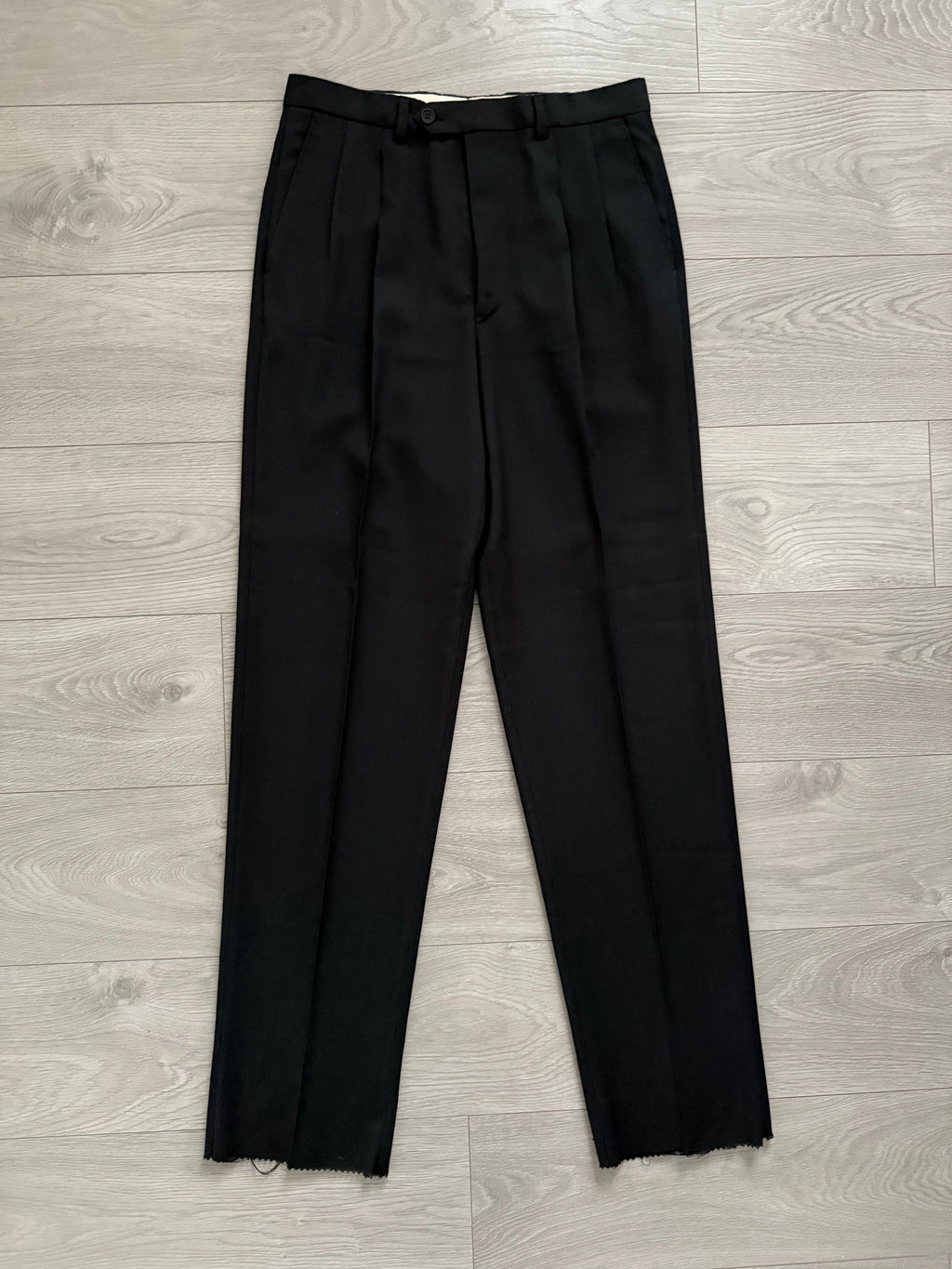 Giorgio Armani 1980s Double Breasted Pleated Wool Suit Black New - Size L Jacket / 32" Waist