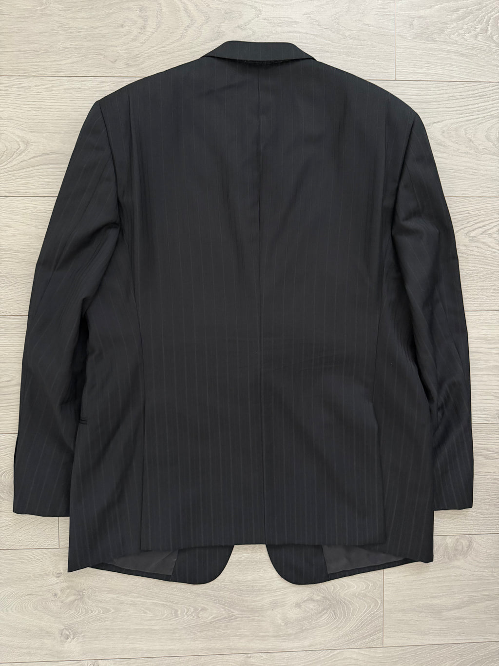 Armani 1990s 2B Striped Pleated Wool Suit - Size XXL Jacket / 38" Waist