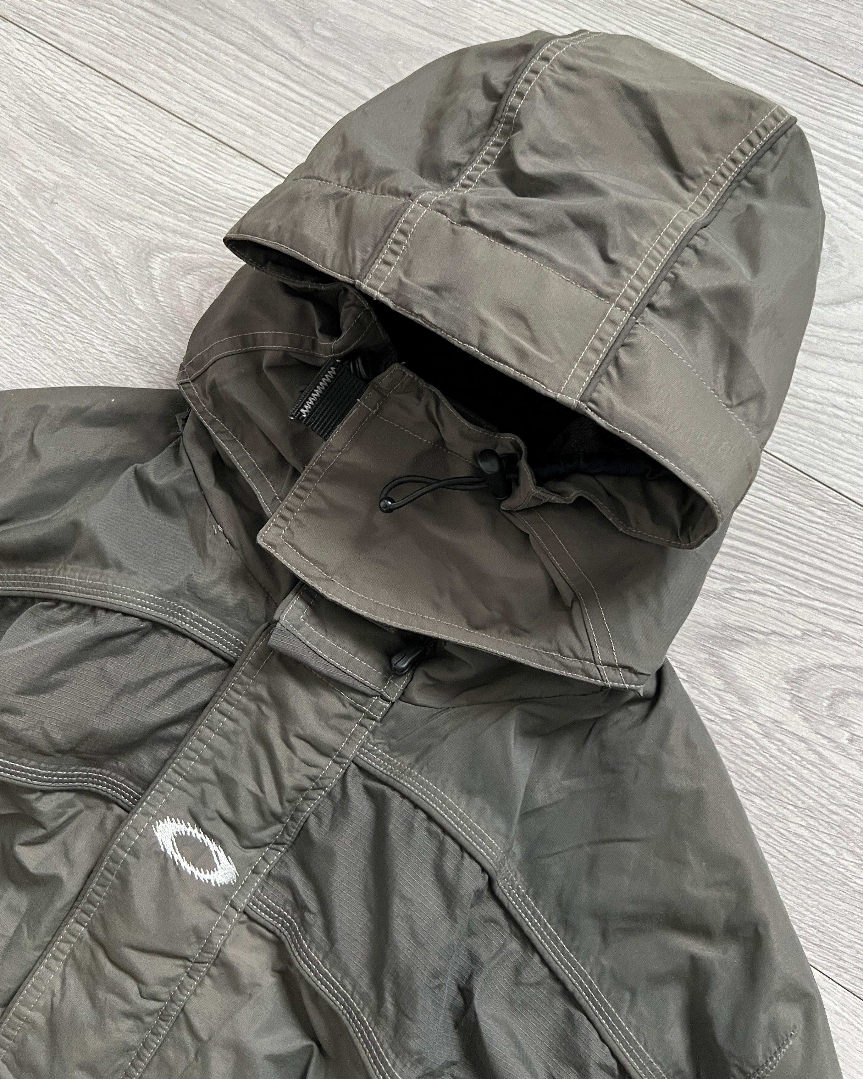 Oakley Software 00s Darted Stitch Waterproof Vent Jacket Oakley Software 00s Darted Stitch Waterproof Vent Jacket