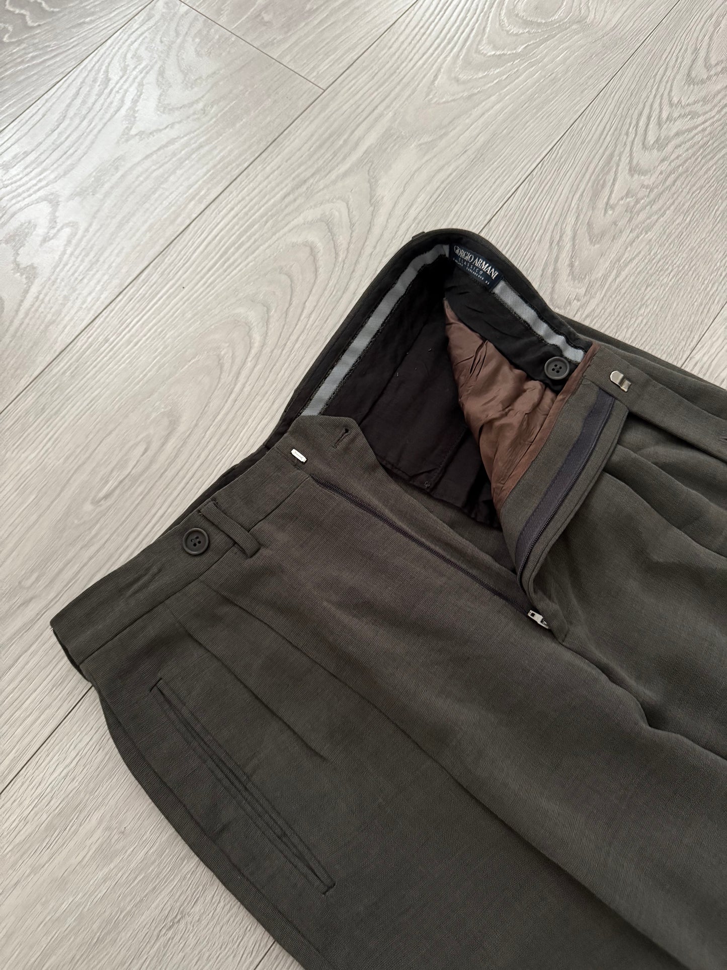 Giorgio Armani 1990s Brown Pleated Wool Suit - Size M Jacket / 32" Waist