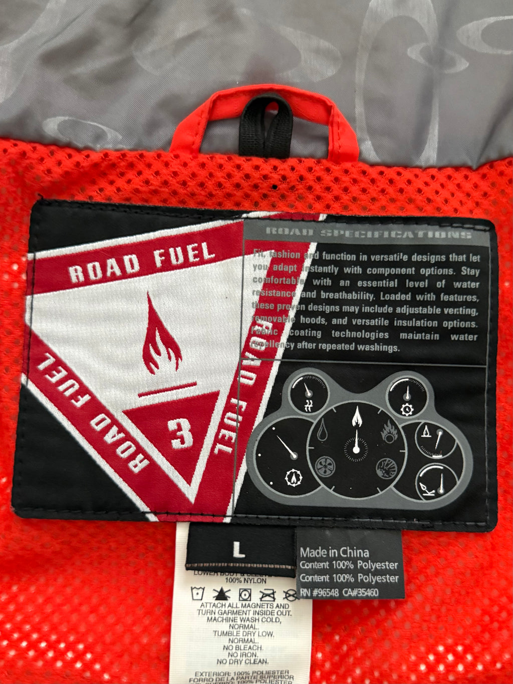 Oakley Road Fuel FW2006 Magnetic Pocket Vent Waterproof Jacket - Size L