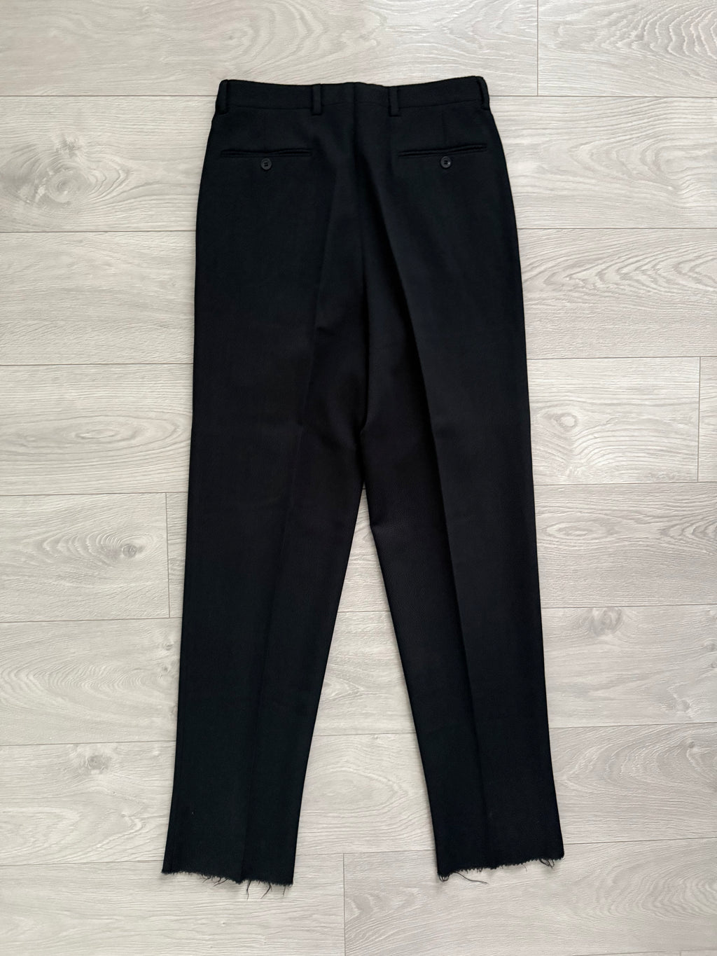 Giorgio Armani 1980s 3B Pleated Wool Suit Black New - Size L Jacket / 32" Waist