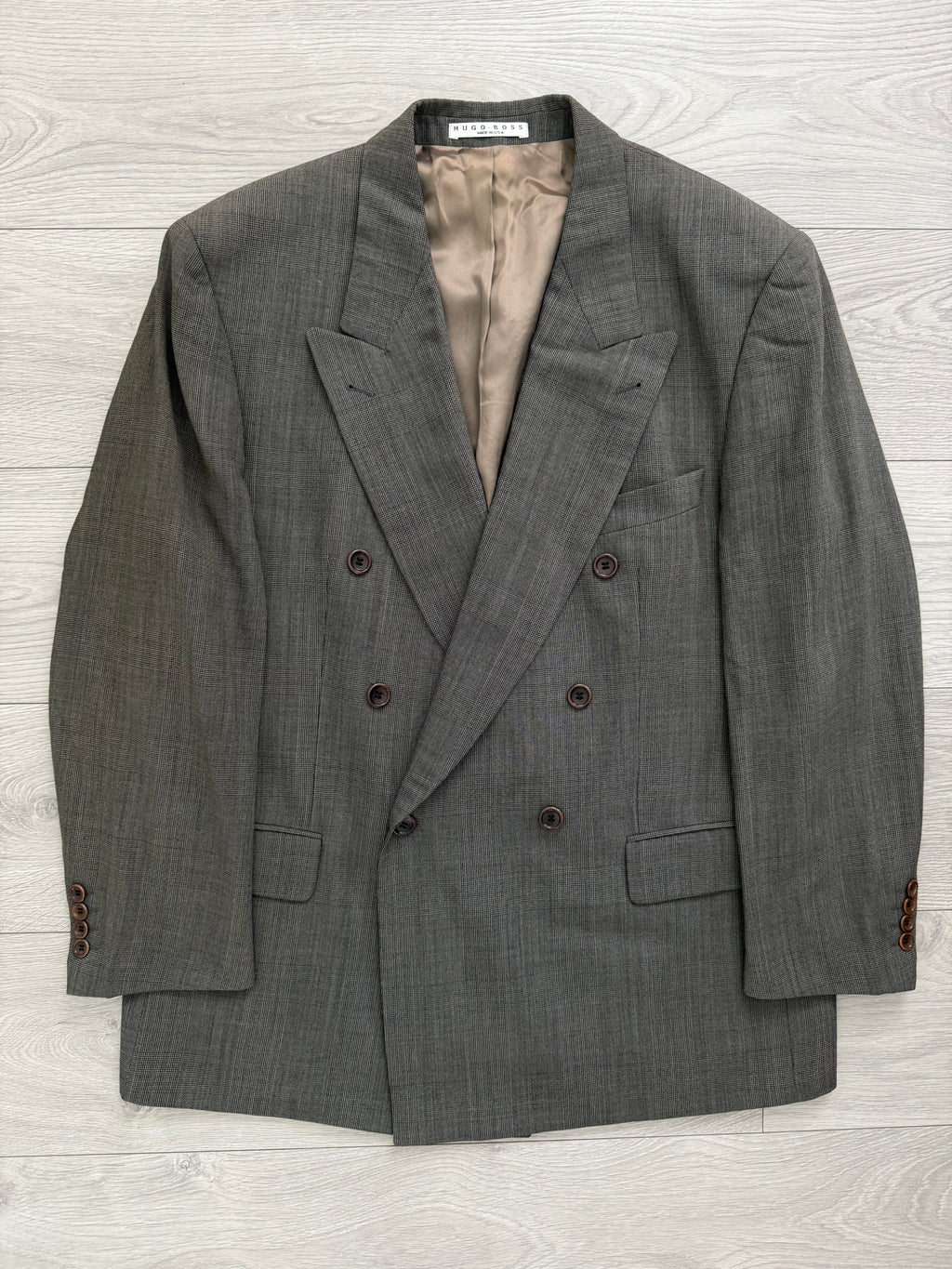 Hugo Boss 1980s 'Zeus' Peaked Lapel Double Breasted Pleated Wool Check Suit Greige - Size XL Jacket / 34" Waist
