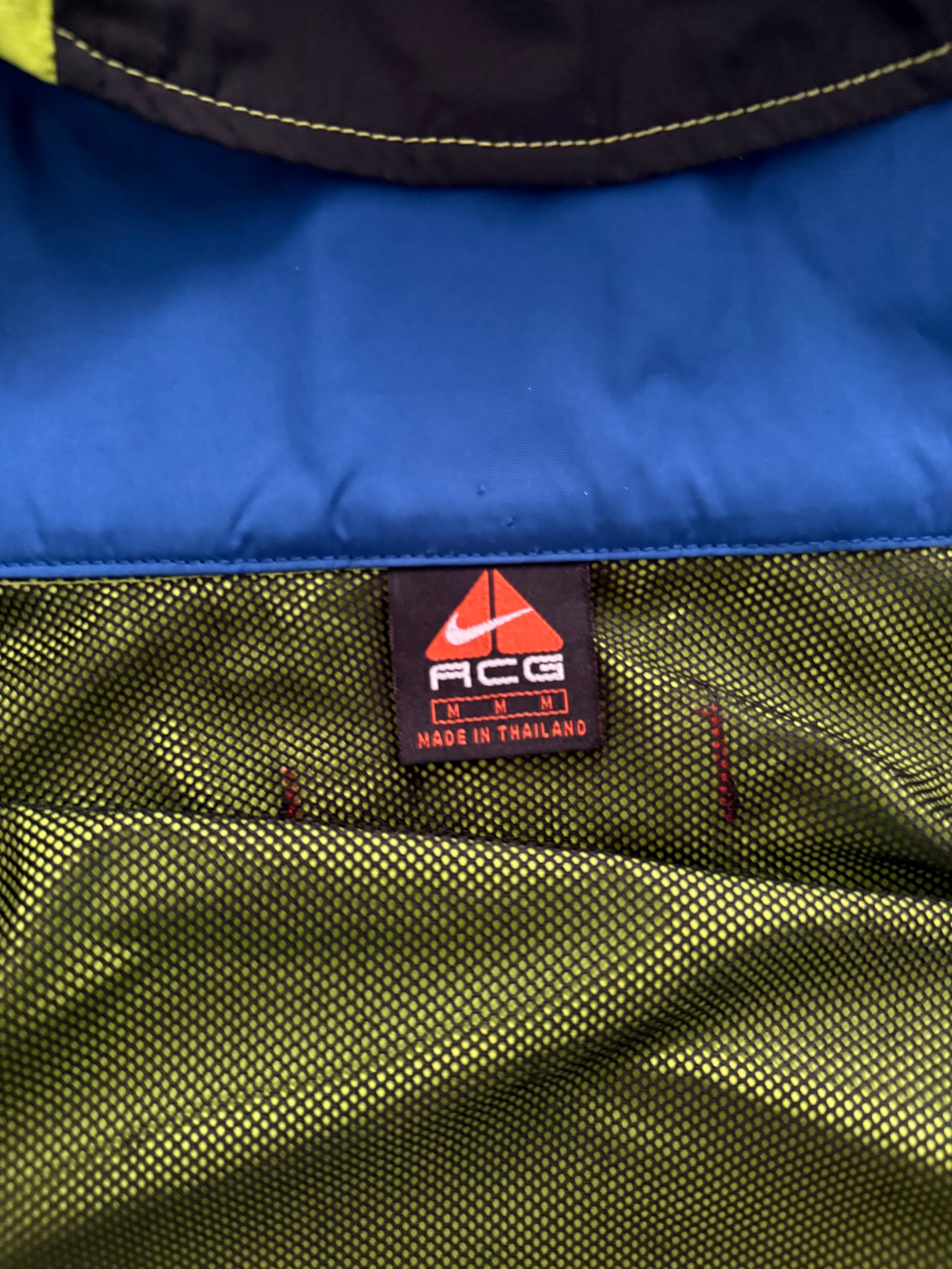 Nike ACG 00s Lungs Era Colourblock Clima-Fit Technical Waterproof Jacket - Size M