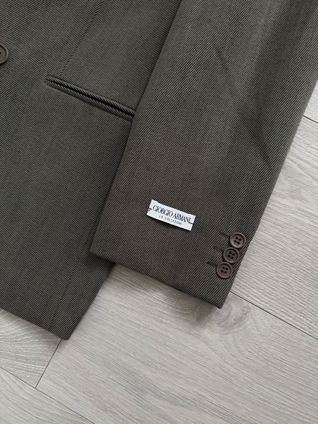Giorgio Armani 1980s Double Breasted Pleated Wool Suit Olive Taupe New - Size L Jacket / 32" Waist