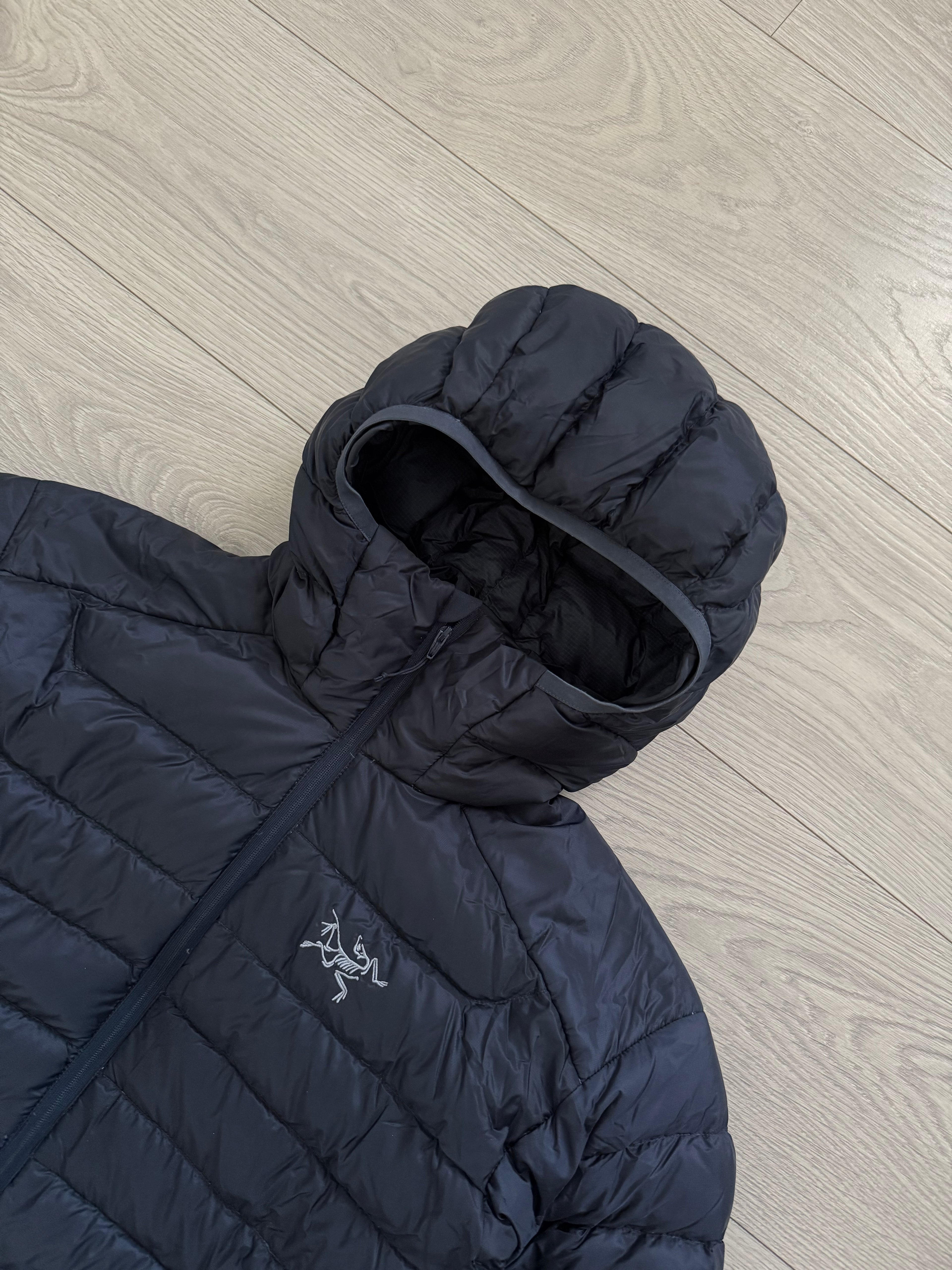 Arc'teryx Cerium LT Hooded Down Puffer Jacket - Size S