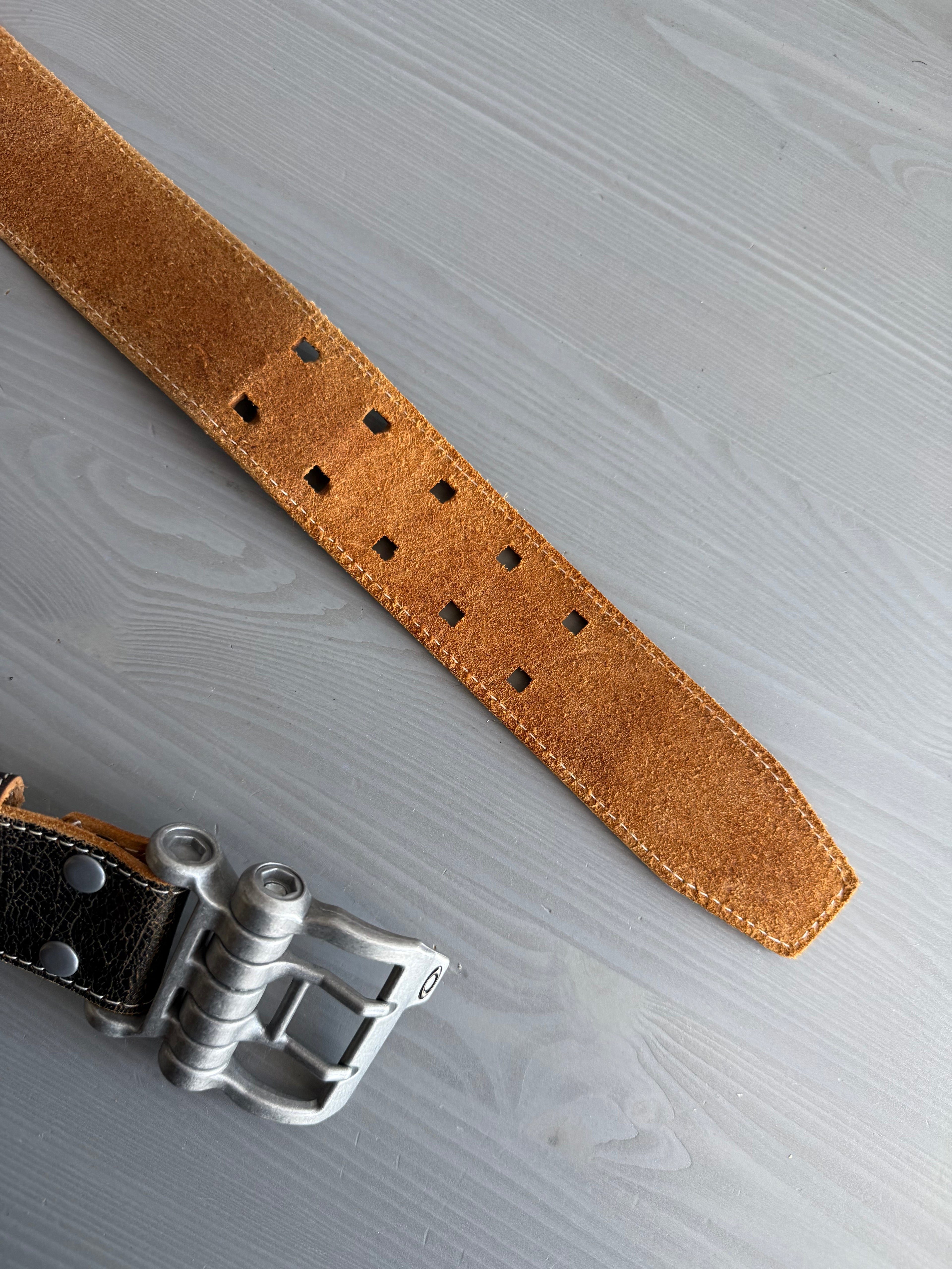 Oakley 00s Mechanical Utility Leather Belt - Size 32 to 36