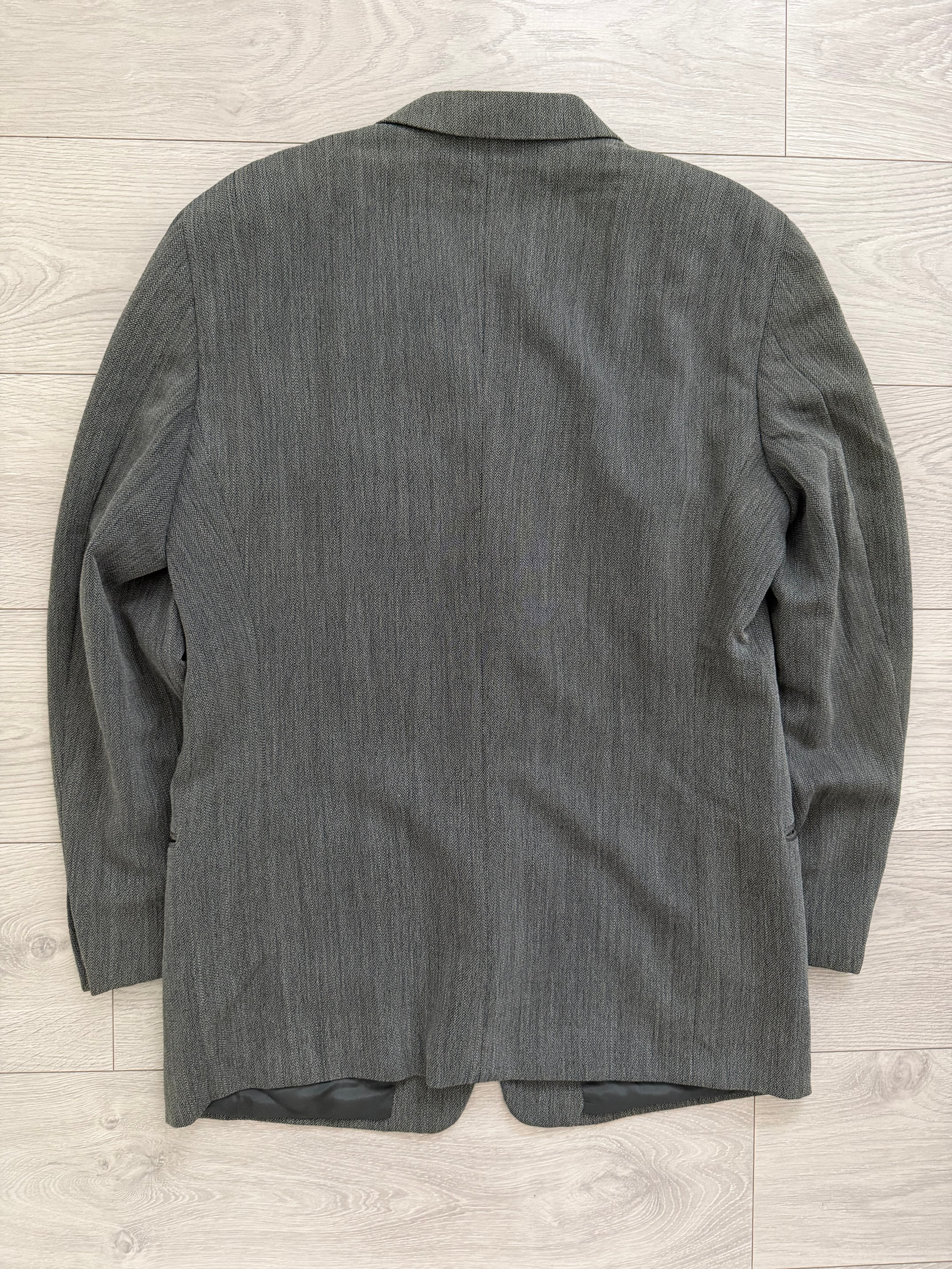 Giorgio Armani 1980s 3B Herringbone Weave Grey Pleated Wool Suit - Size XL Jacket / 32" Waist