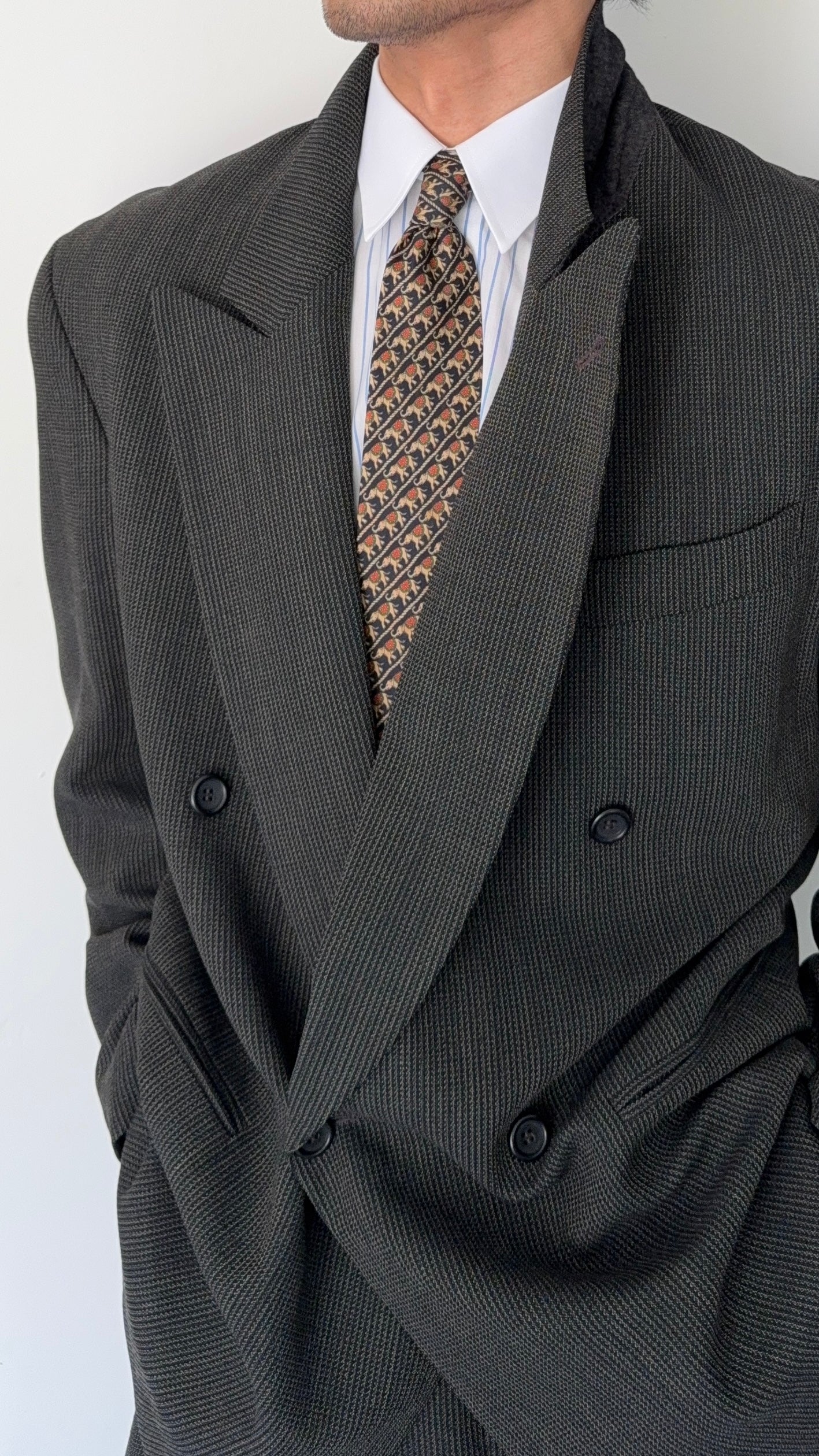 Vintage 1980s Peaked Lapel Double Breasted Pleated Wool Textured Grey Suit - Size XL Jacket / 36" Waist