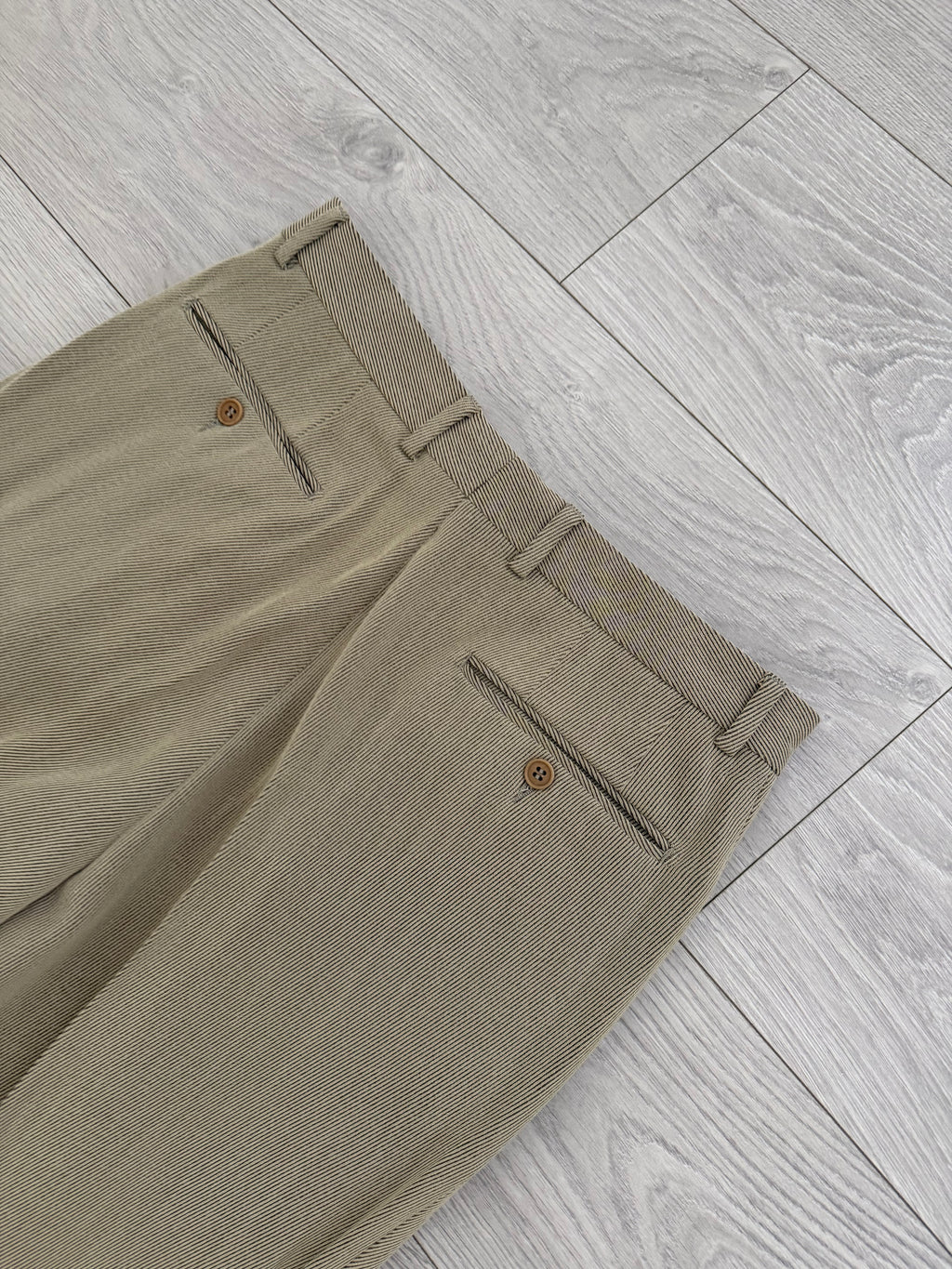 Emporio Armani 1990s Crepe Twill Weave 3B Double-Pleated Suit Sand Beige - Size M Jacket / 32" Waist