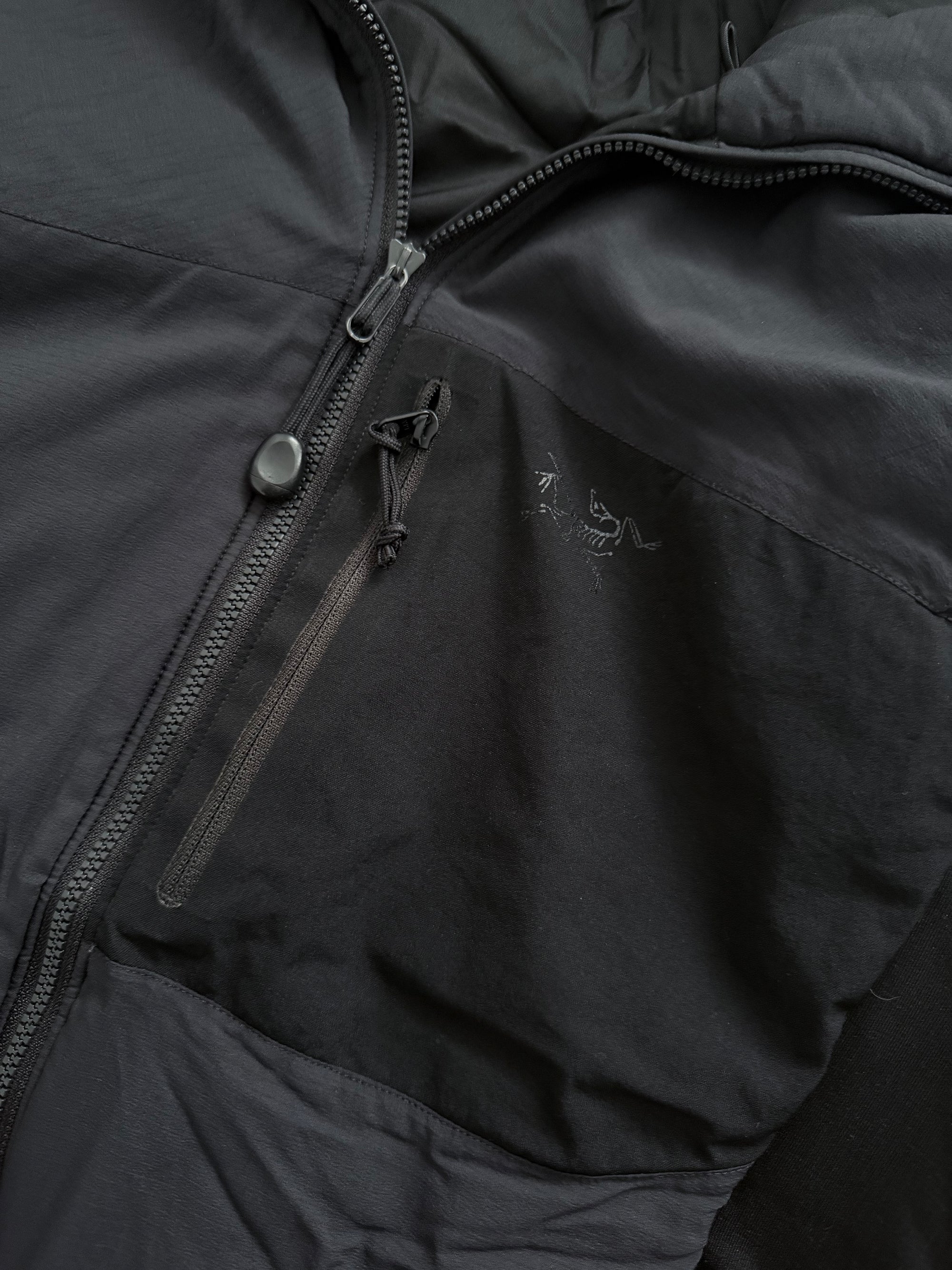 Arcteryx LEAF Atom LT Insulated Hooded Utility Jacket - Size M