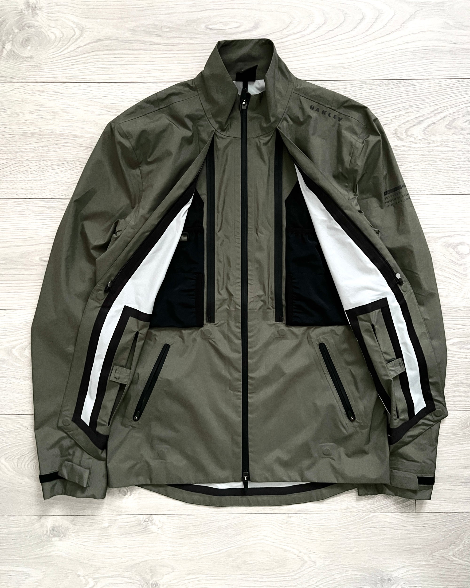 Oakley 2017 Magnetic Latch Stealth Jacket - Size S