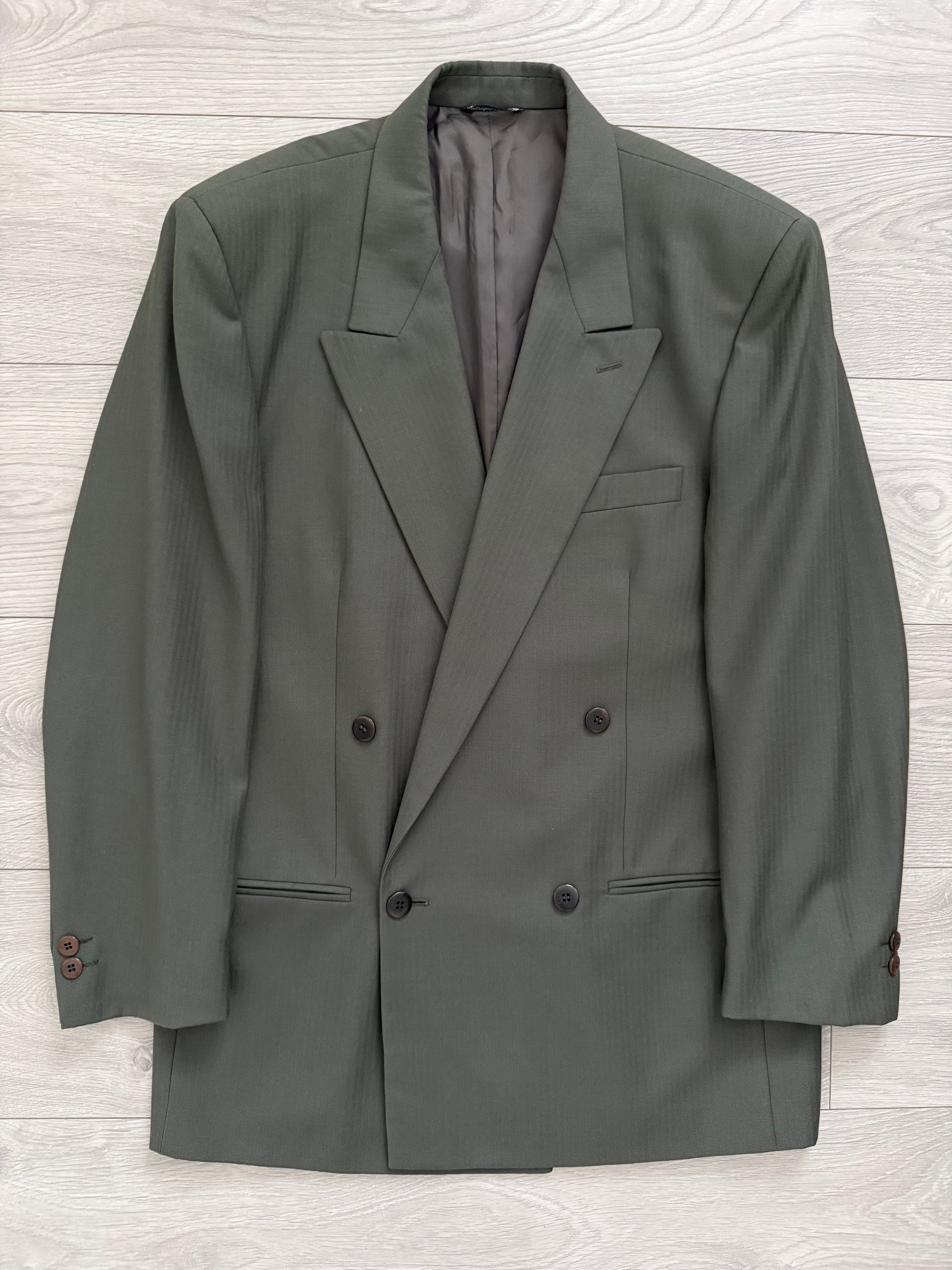 Versace 1980s Peak Lapel Double Breasted Pleated Draped Wool Green Suit - Size M Jacket / 31" Waist