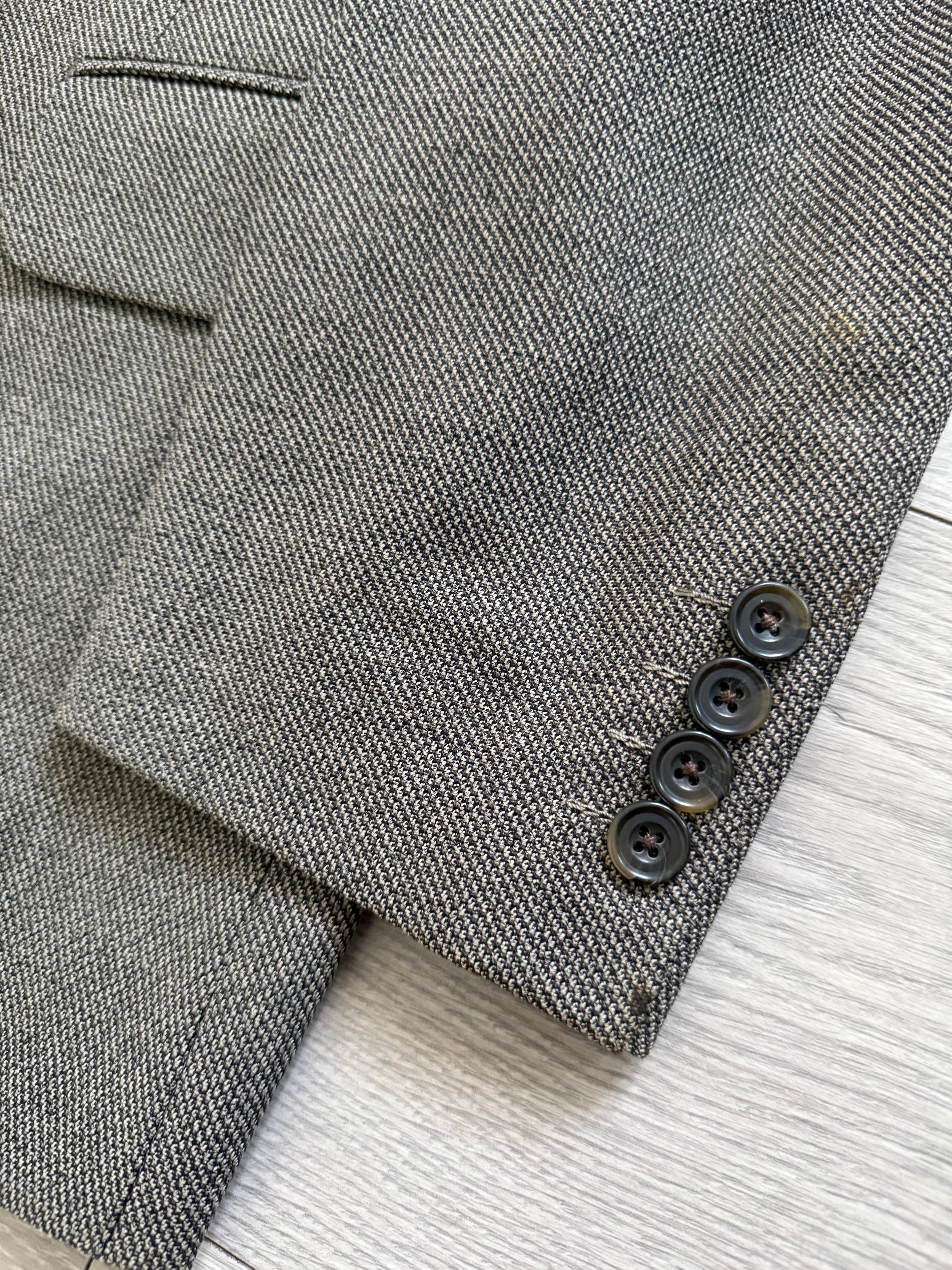 Burberry 1990s Peak Lapel Double Breasted Pleated Textured Taupe Grey Suit - Size M Jacket / 32" Waist