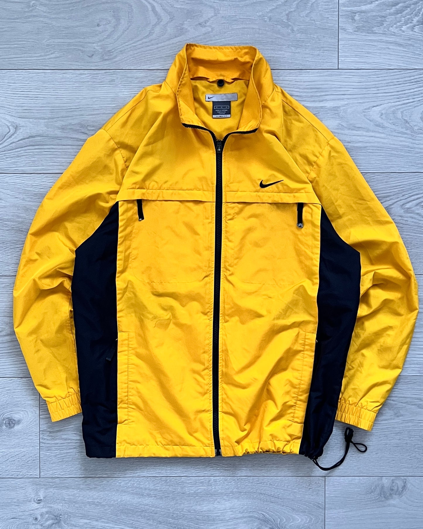 Nike Clima-Fit 00s Windproof Tech Jacket - Size M