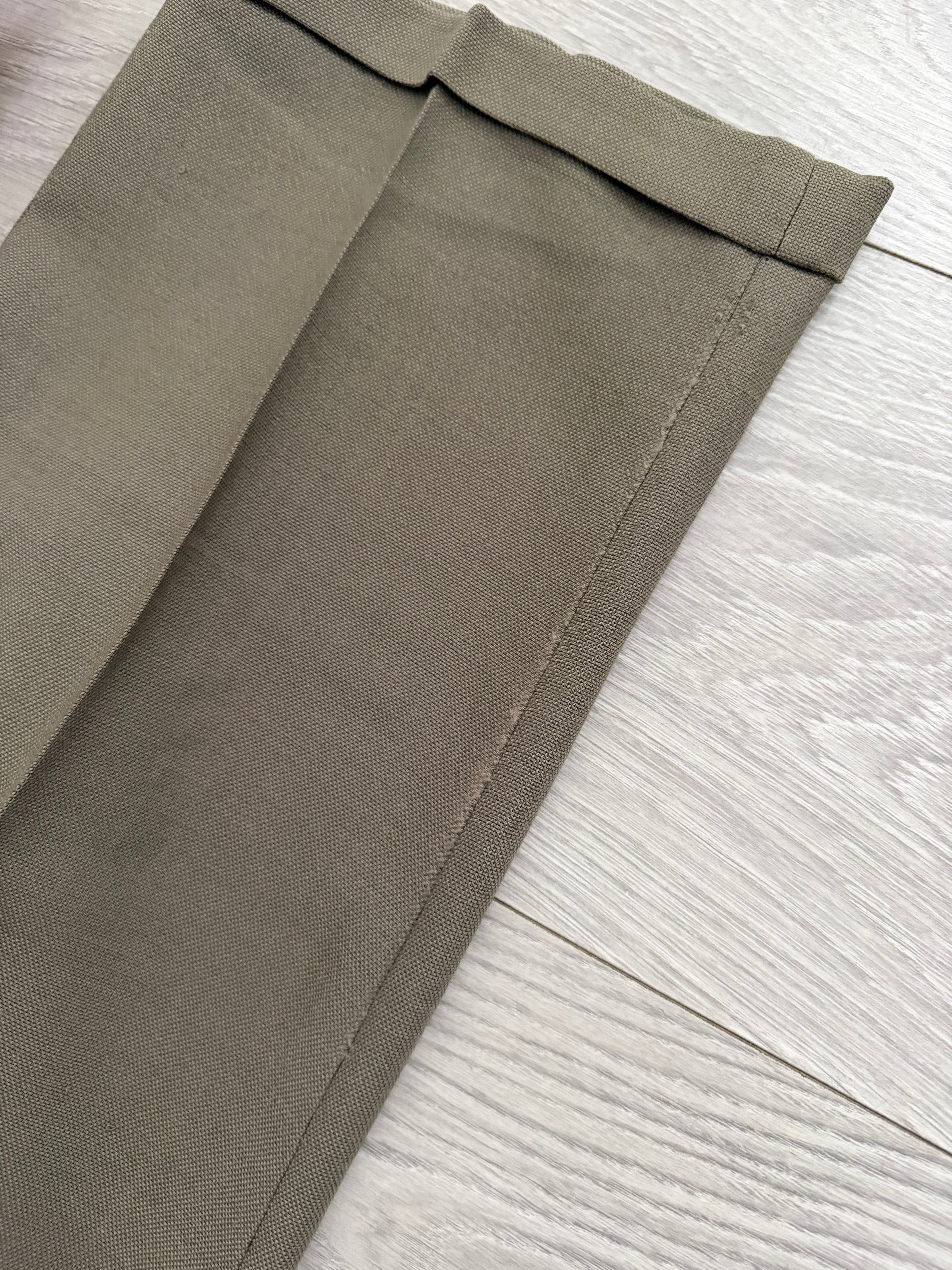 Giorgio Armani 1980s Taupe Green Peaked Lapel Double Breasted Pleated Wool Suit - Size S Jacket / 28" Waist
