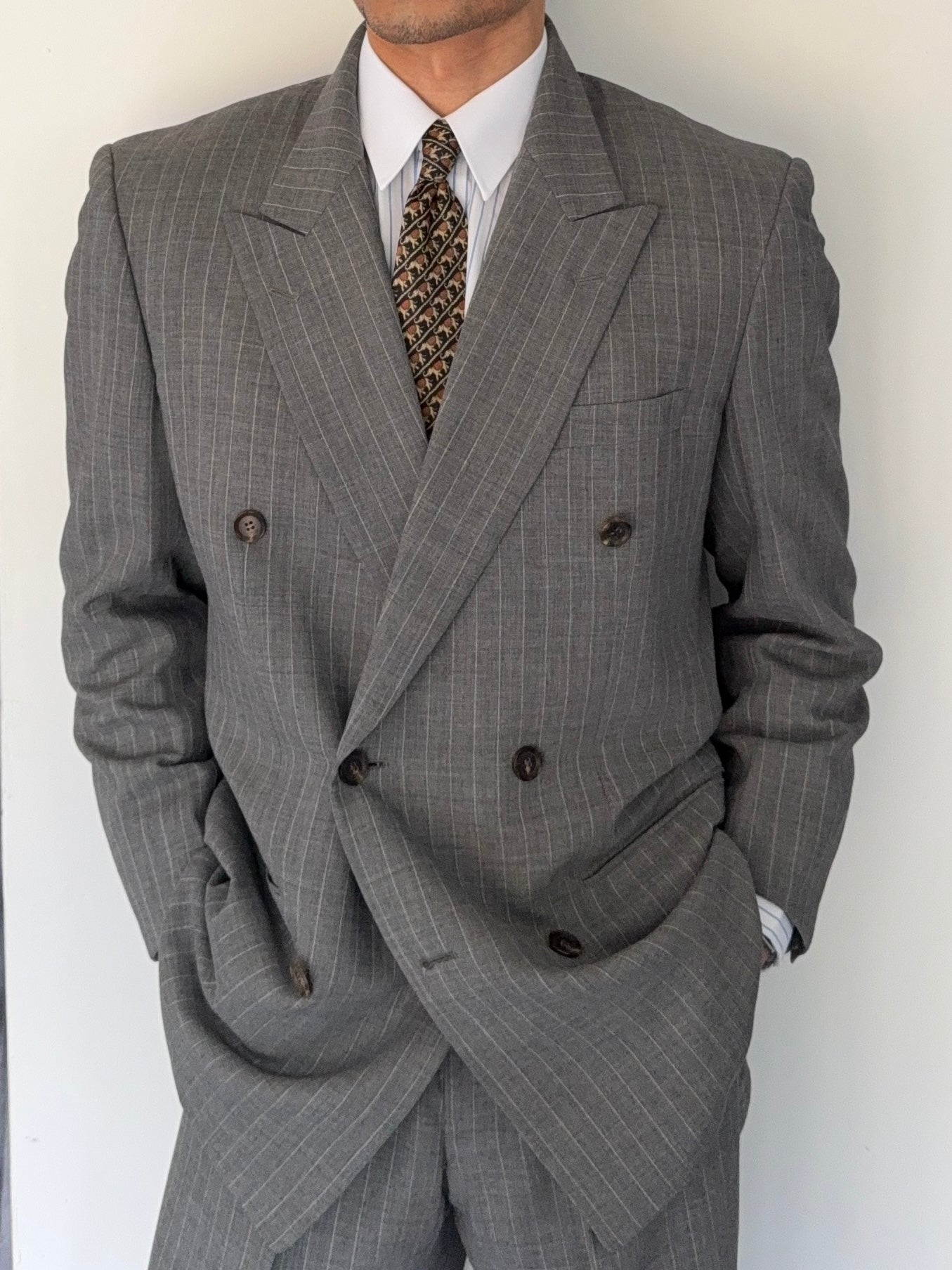Dior 1980s Peak Lapel Double Breasted Pleated Grey Pinstriped Lightweight Suit - Size L Jacket / 33" Waist