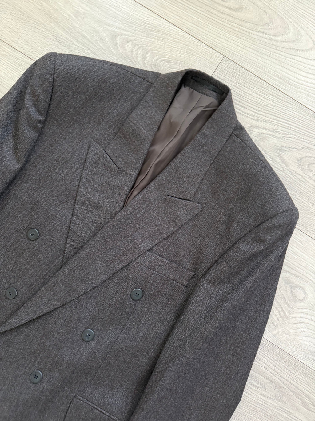 Vintage 1980s Made in England Double Breasted Peaked Lapel Pleated Brown Suit - Size M Jacket / 31" Waist