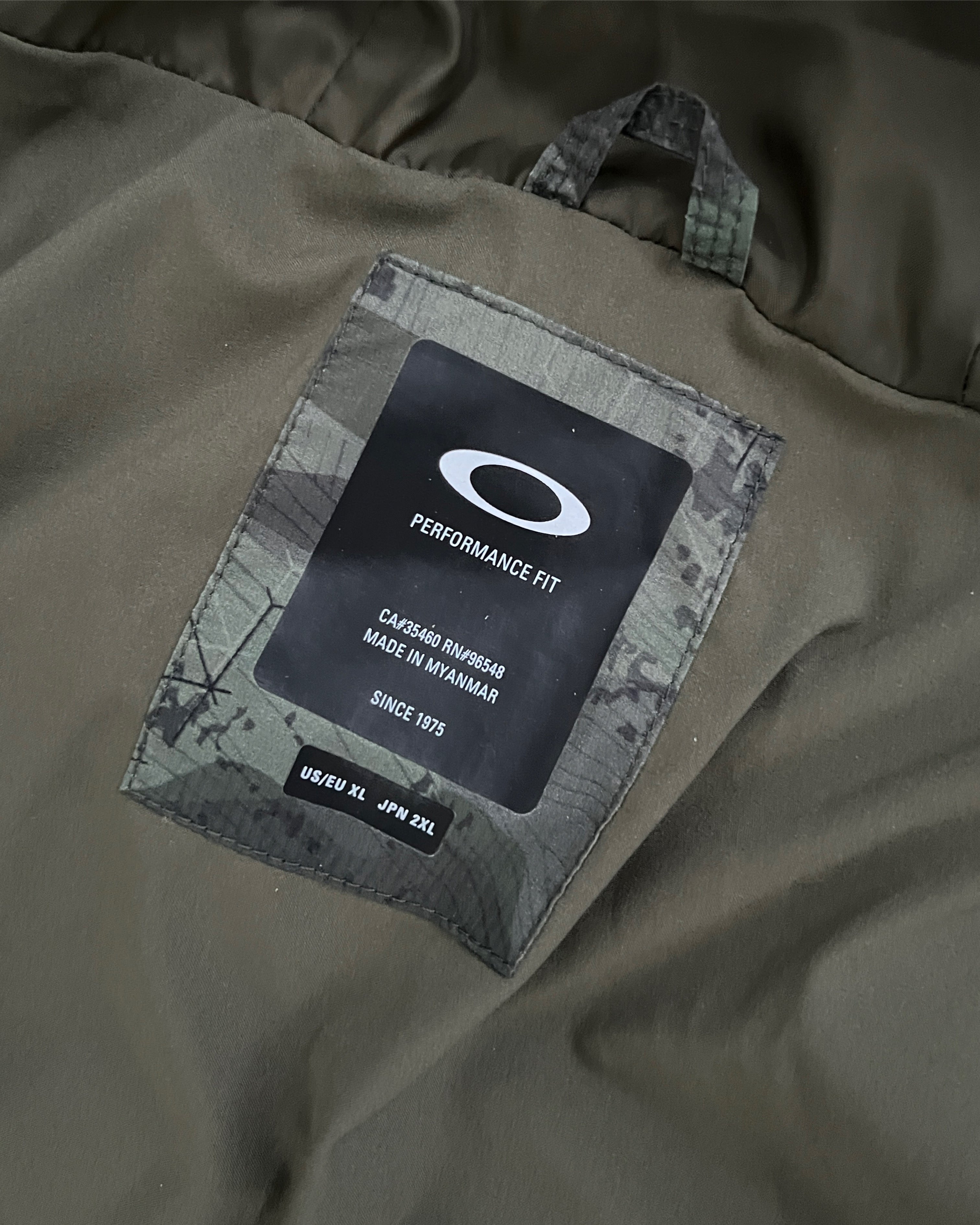 Oakley coupe hot sale standard jacket