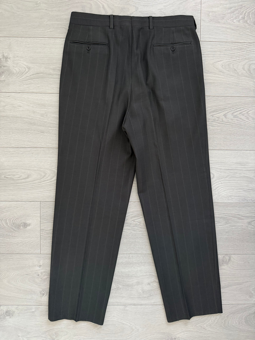 Giorgio Armani 1980s Peaked Lapel Double Breasted Striped Wool Pleated Suit - Size L Jacket / 34" Waist