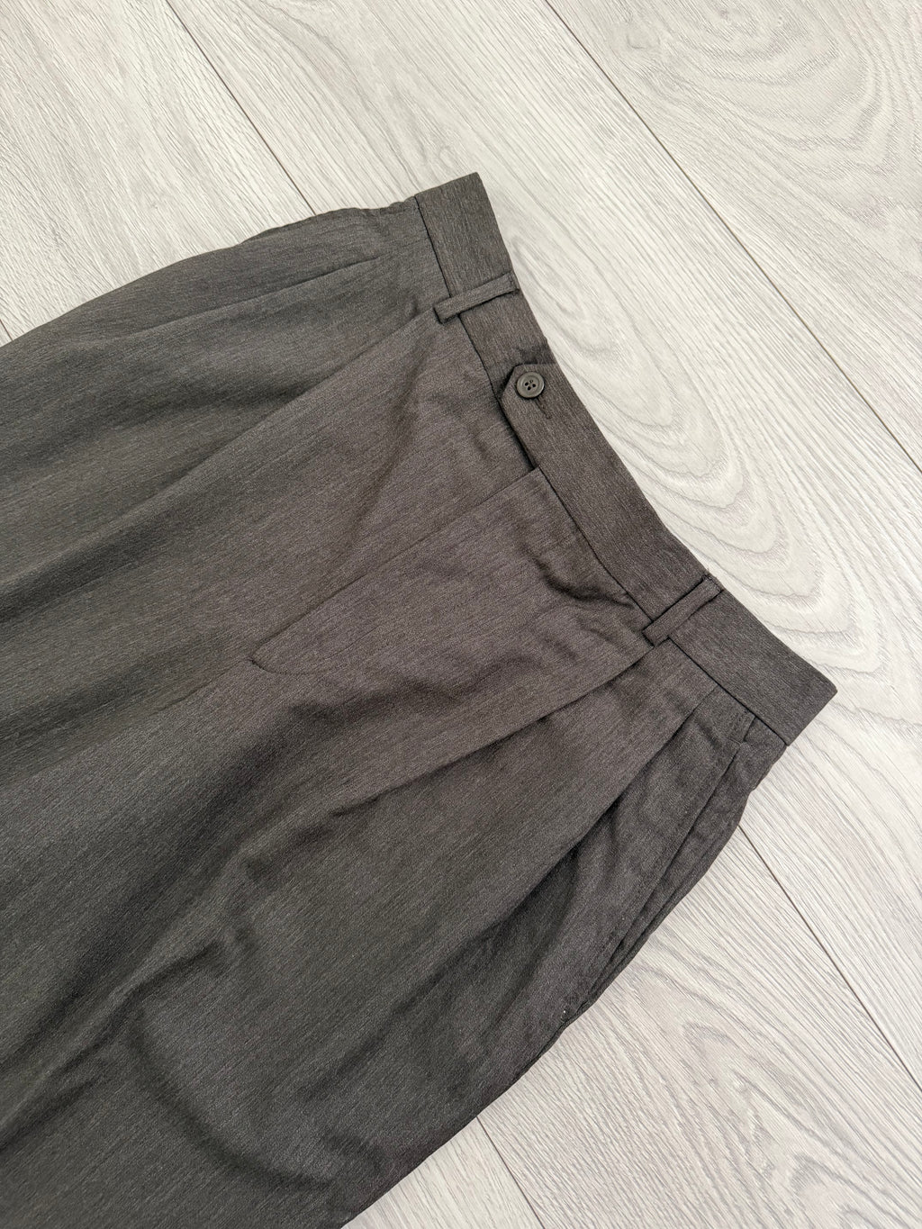 Hilton Vestimenta Armani 1990s Double Pleat Taupe Brown Pants - Size 30" Waist