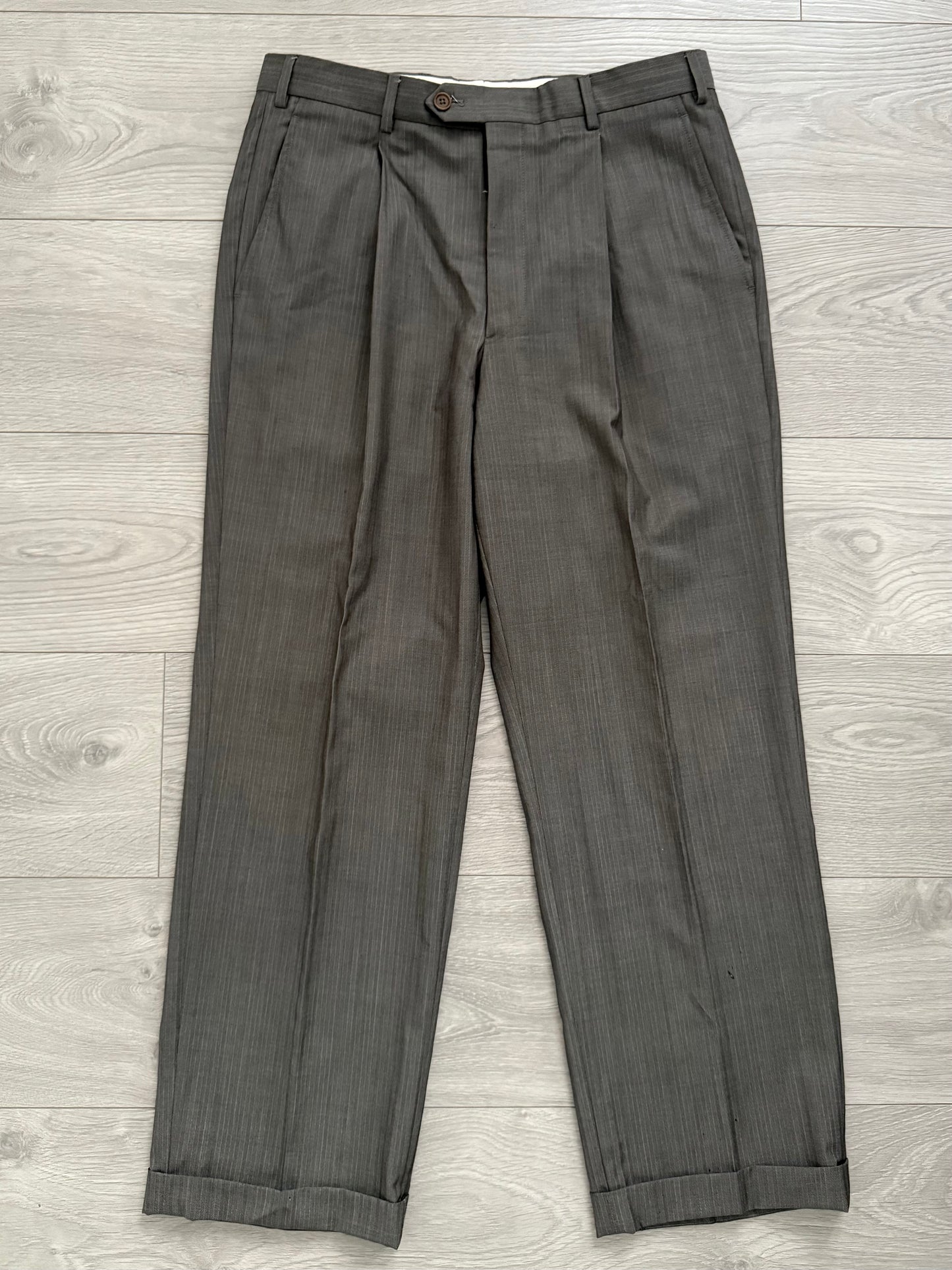 Armani 2003 Pleated Wool Suit - Size M Jacket / 32" Waist