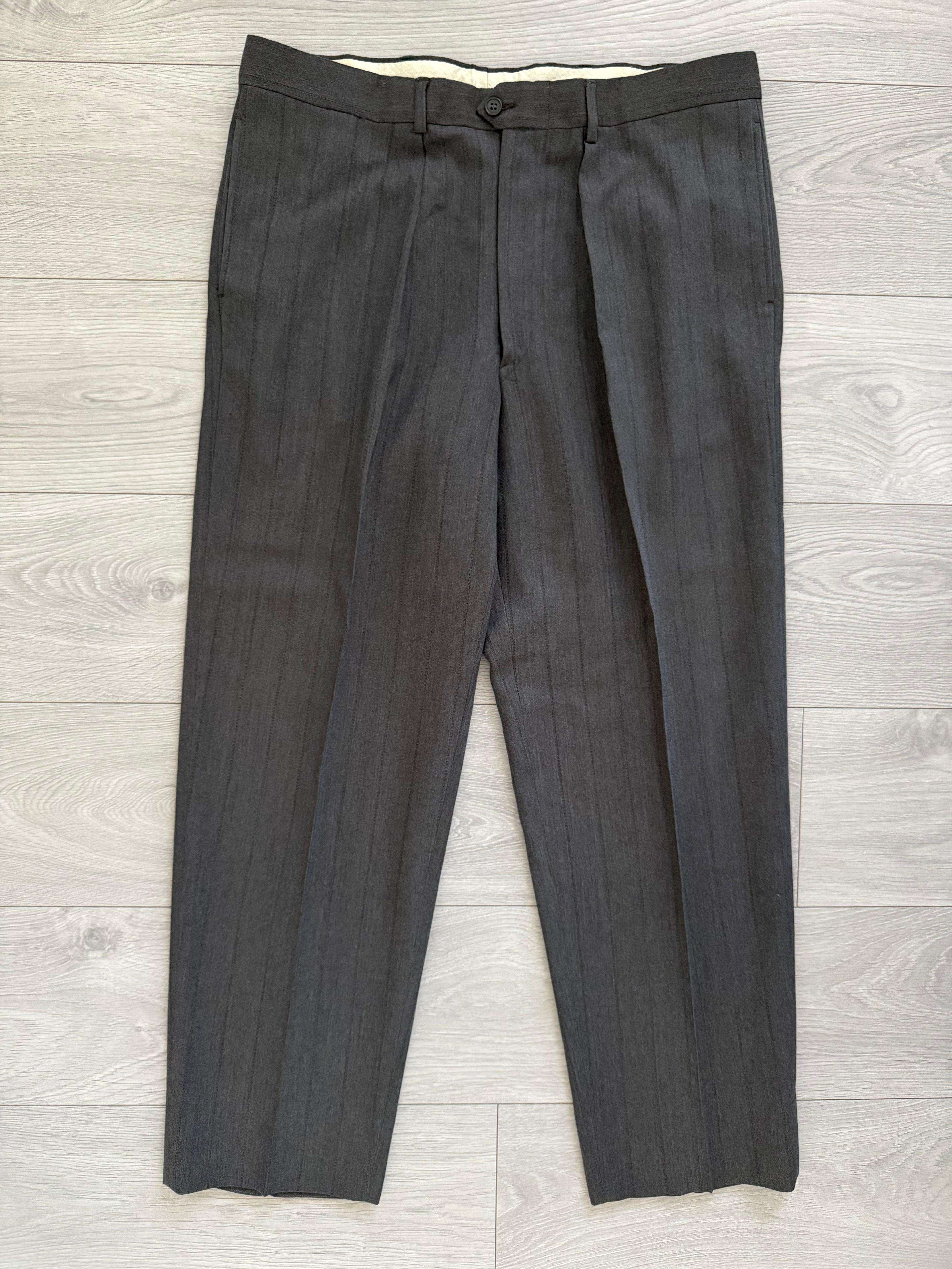 Giorgio Armani 1980s Peaked Lapel Double Breasted Textured Wool Pleated Suit - Size L Jacket / 36" Waist