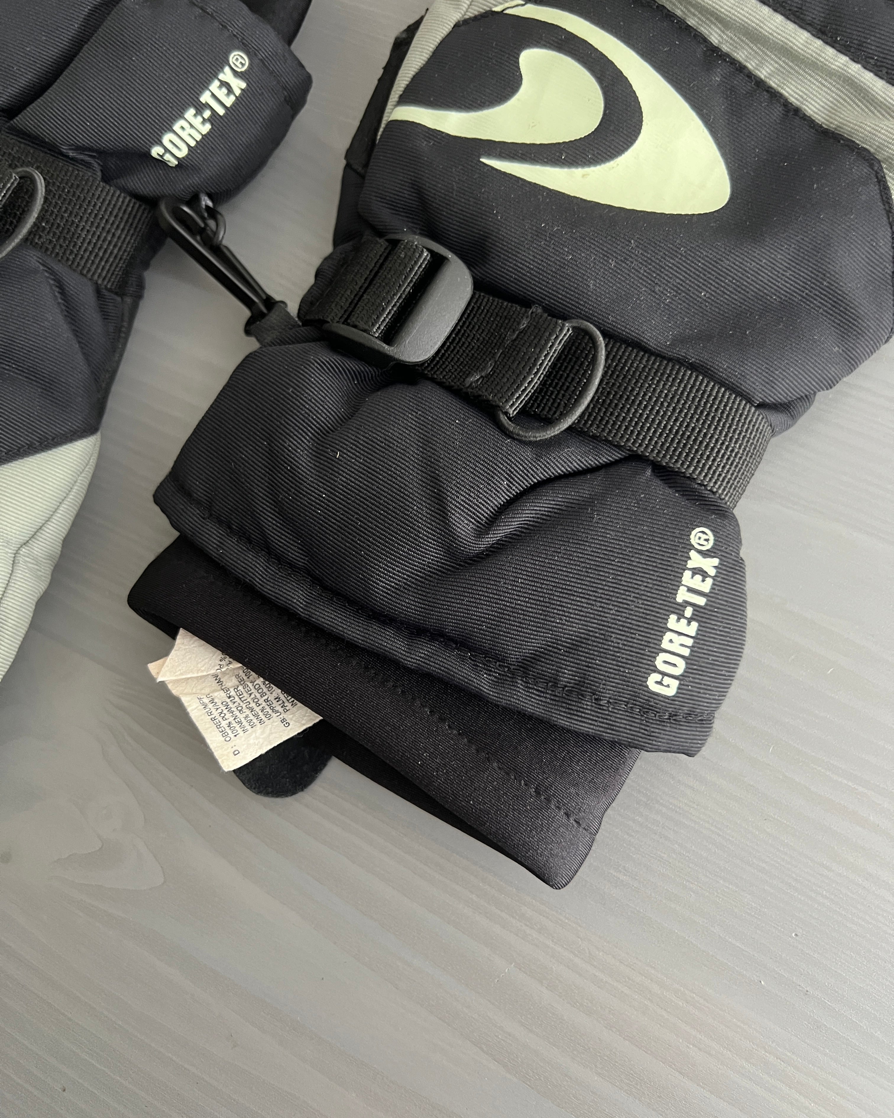 Salomon 00s Gore-Tex Technical Insulated Gloves - One Size