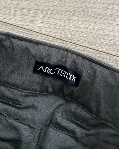 Arcteryx LEAF Assault AR Pants Wolf Grey, Made in El Salvador - Size L