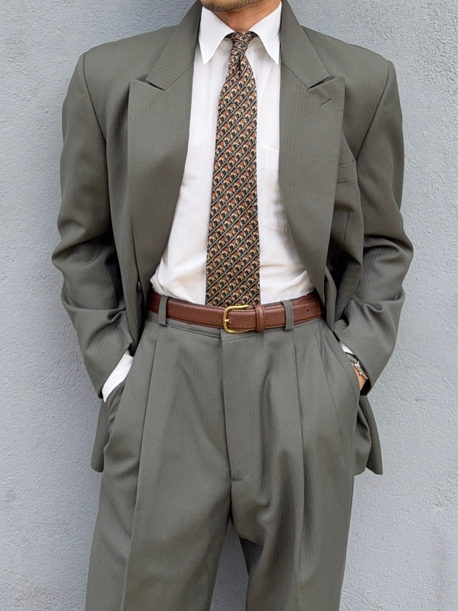 Versace 1980s Peak Lapel Double Breasted Pleated Draped Wool Green Suit - Size M Jacket / 31" Waist