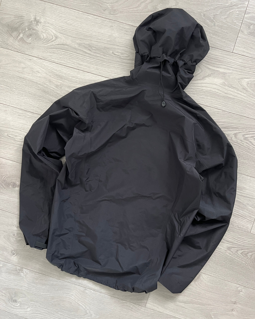 Arcteryx Beams SS2019 Zeta Gore-Tex Multi-Coloured Logo Jacket - Size S