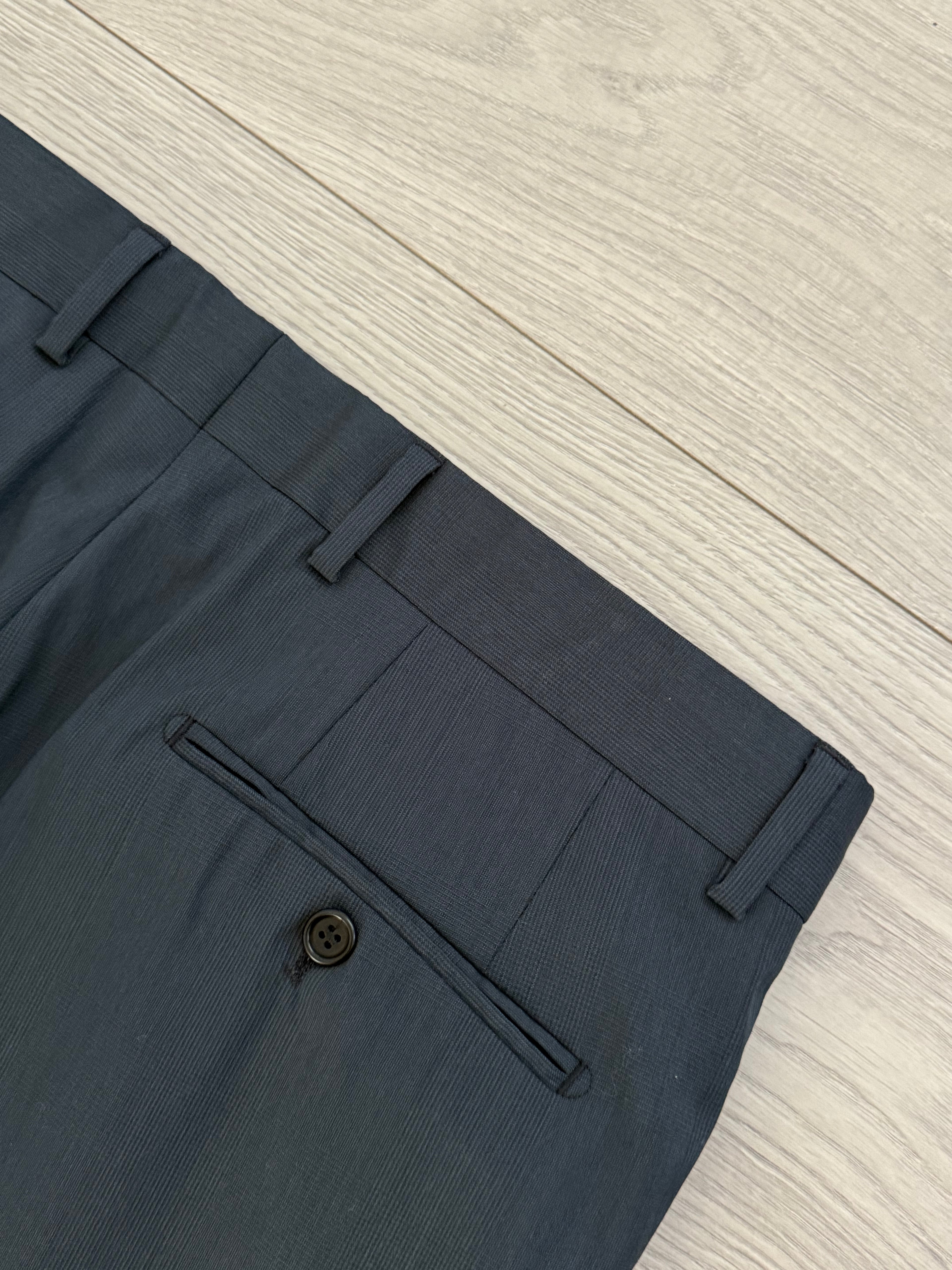 Hugo Boss 1980s 3B Gunmetal Blue Pleated Wool Suit - Size L Jacket / 34" Waist